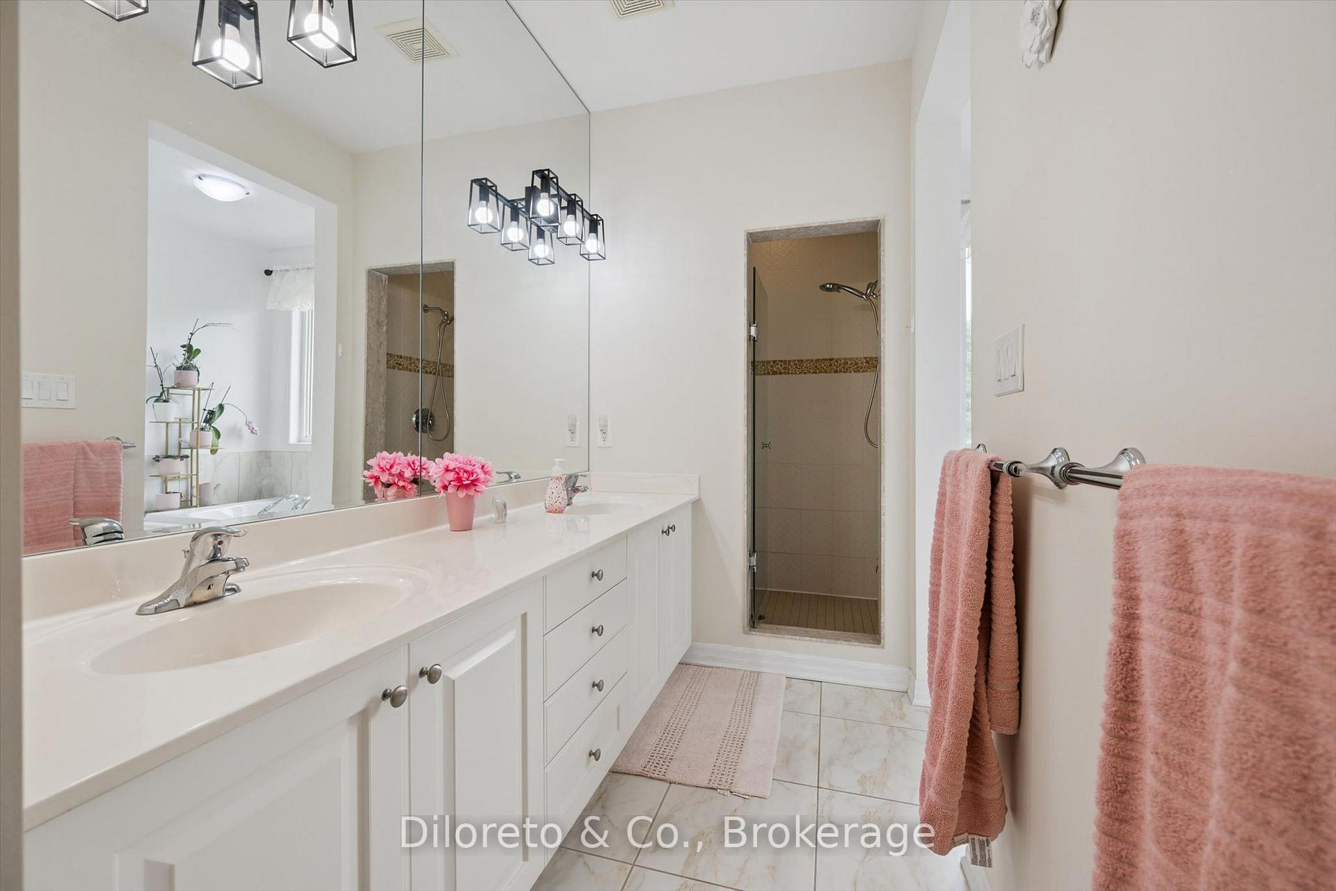 Photo 31 of 23 Lands Court, Cambridge, Silver Heights — HOMEH