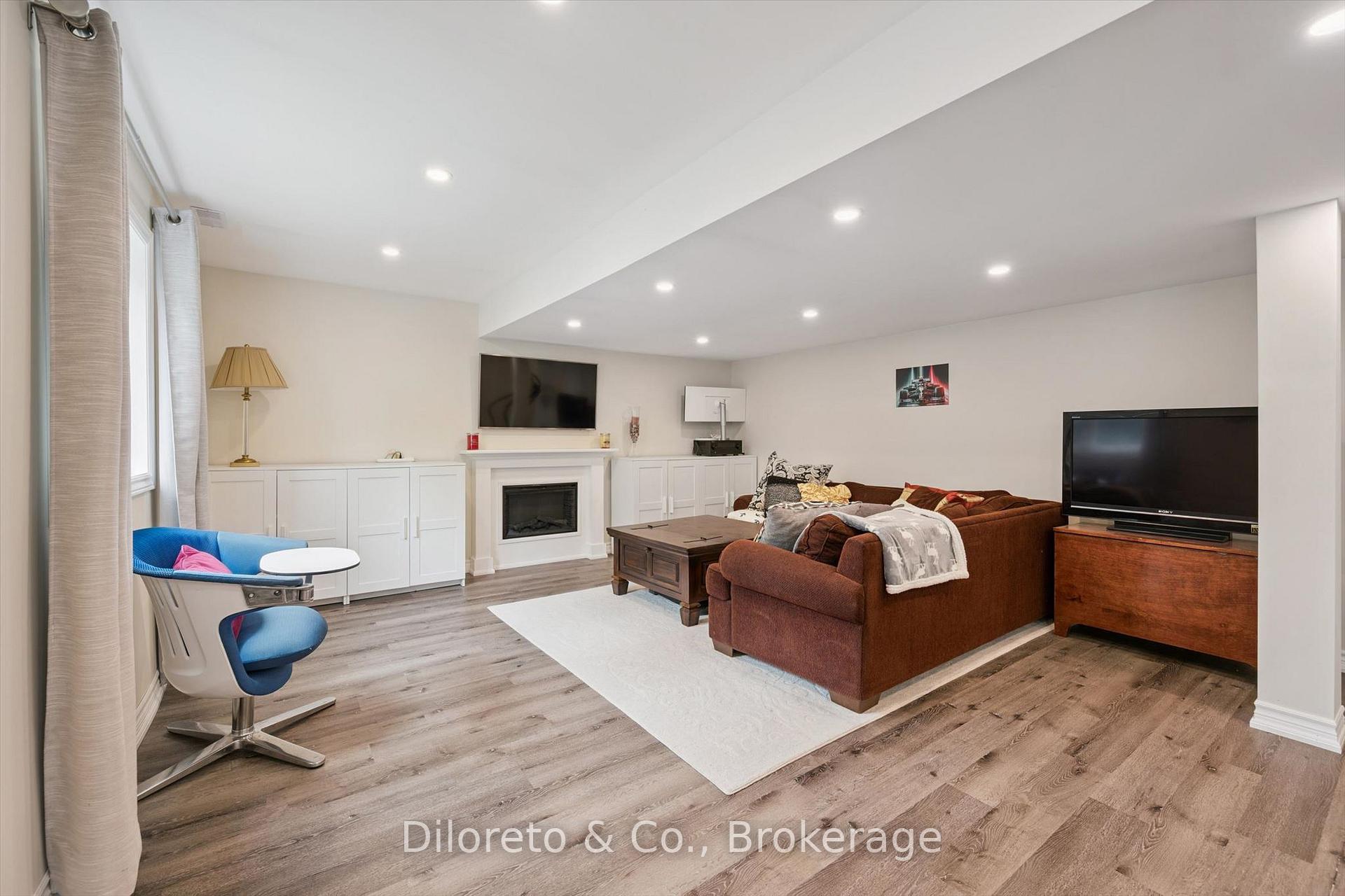 Photo 42 of 23 Lands Court, Cambridge, Silver Heights — HOMEH