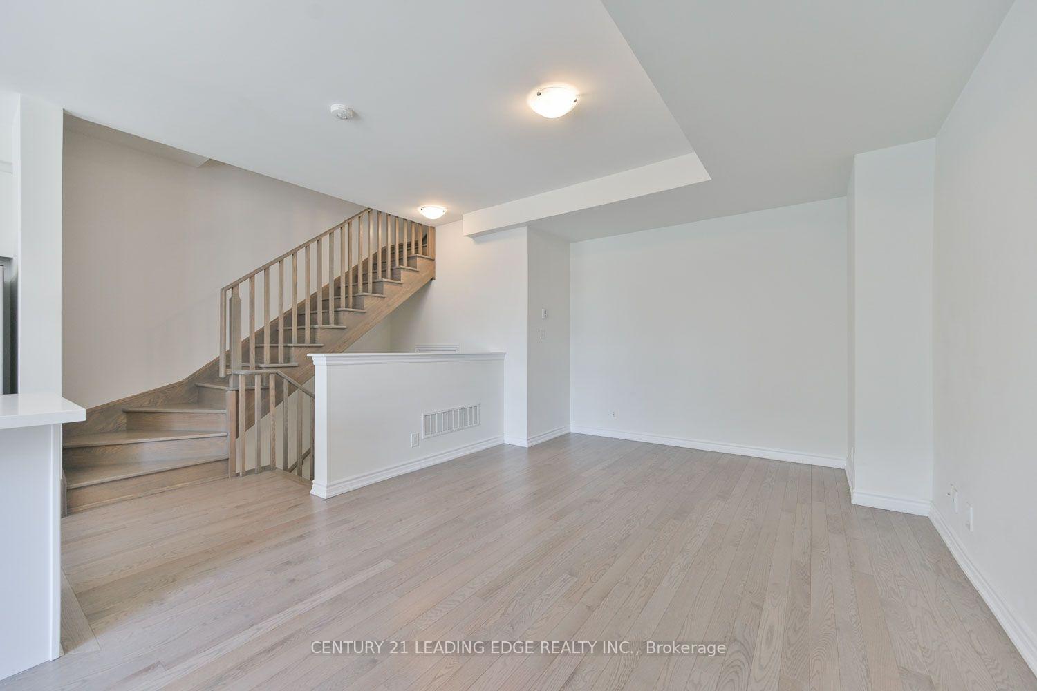 Photo 10 of 30 William Shearn Crescent, Markham, Angus Glen — HOMEH