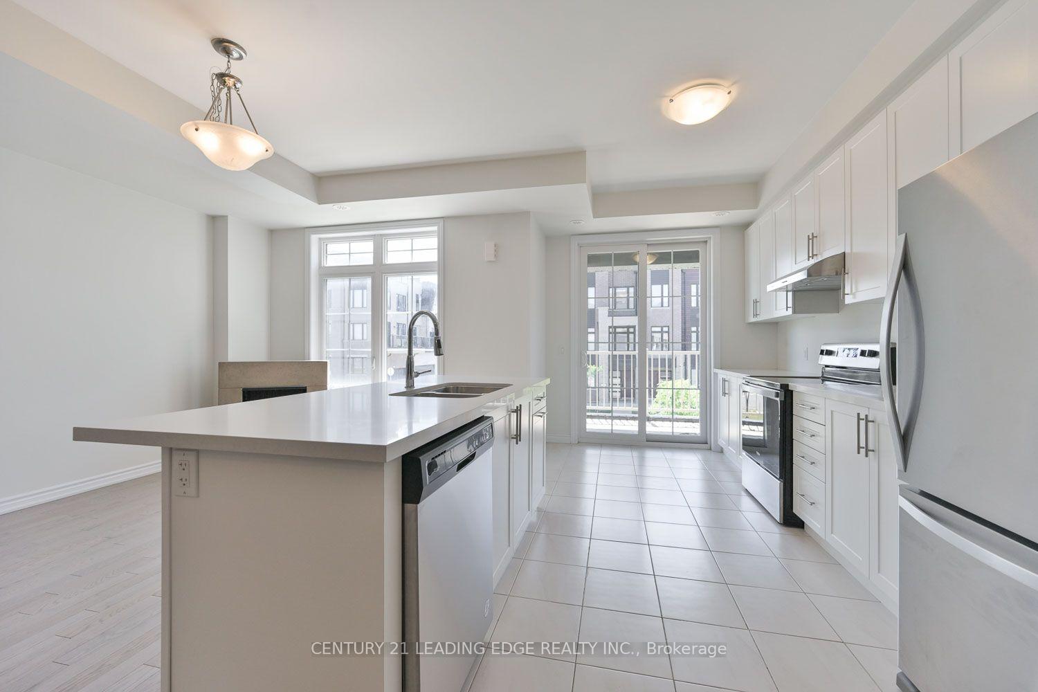 Photo 11 of 30 William Shearn Crescent, Markham, Angus Glen — HOMEH