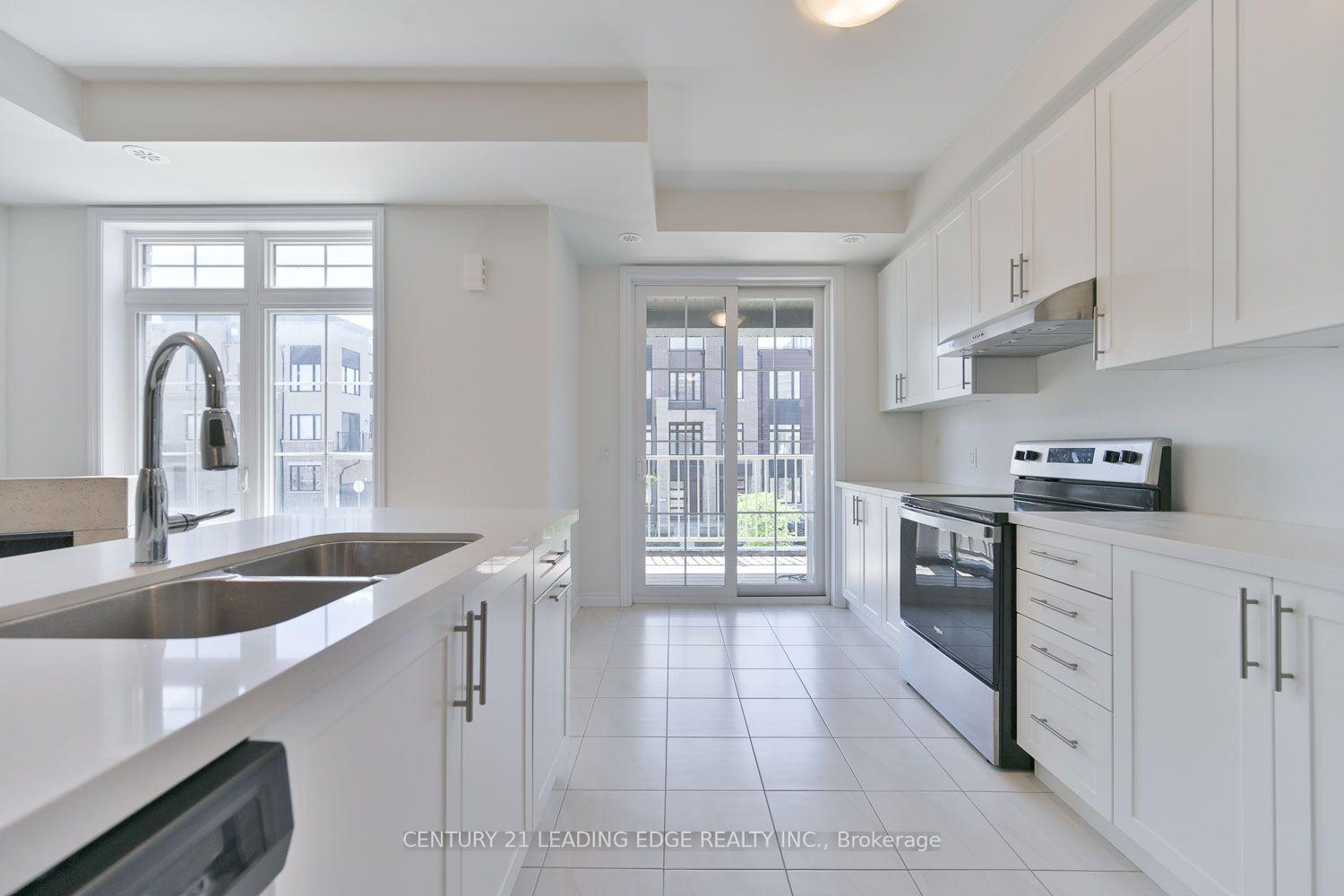 Photo 12 of 30 William Shearn Crescent, Markham, Angus Glen — HOMEH