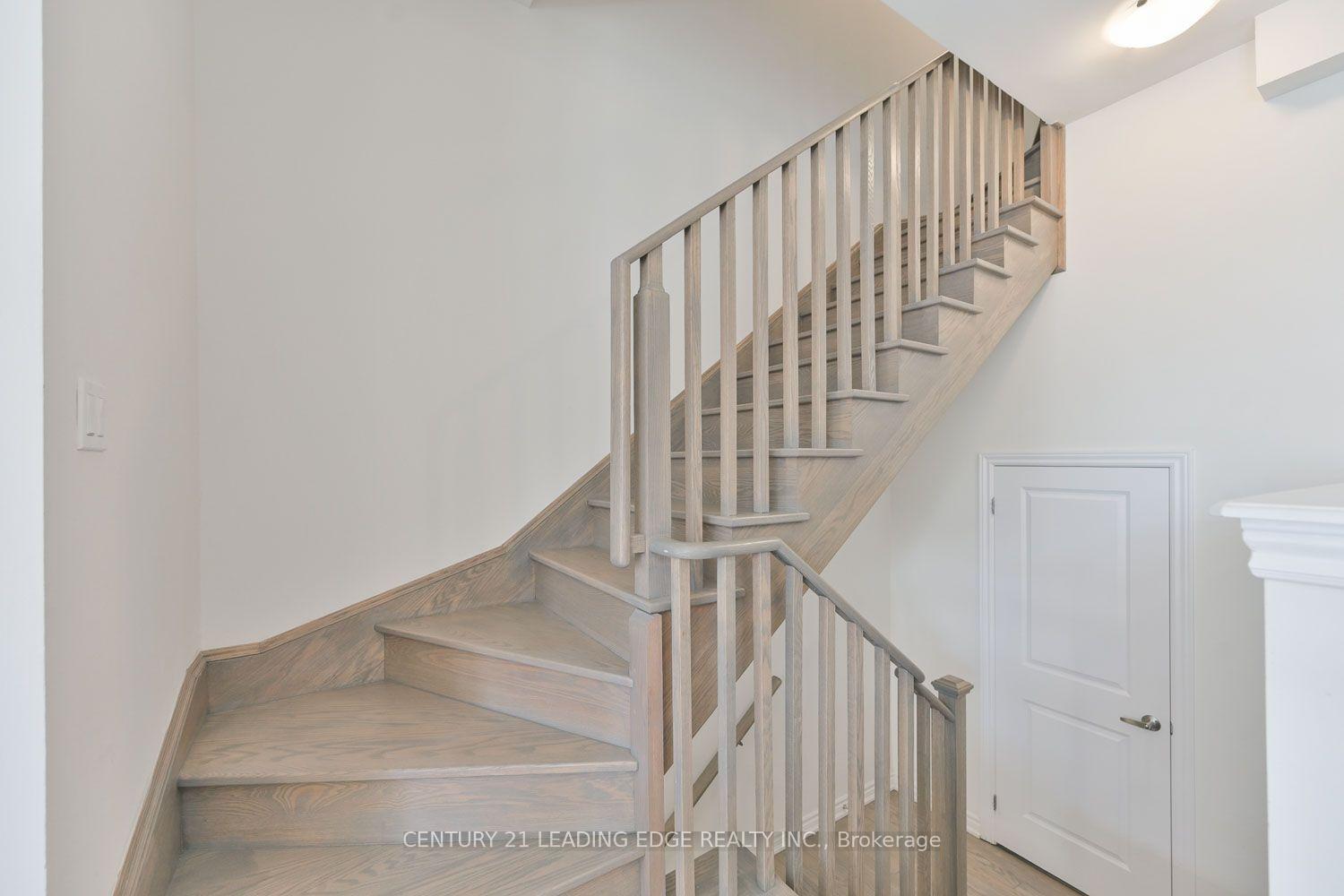 Photo 18 of 30 William Shearn Crescent, Markham, Angus Glen — HOMEH