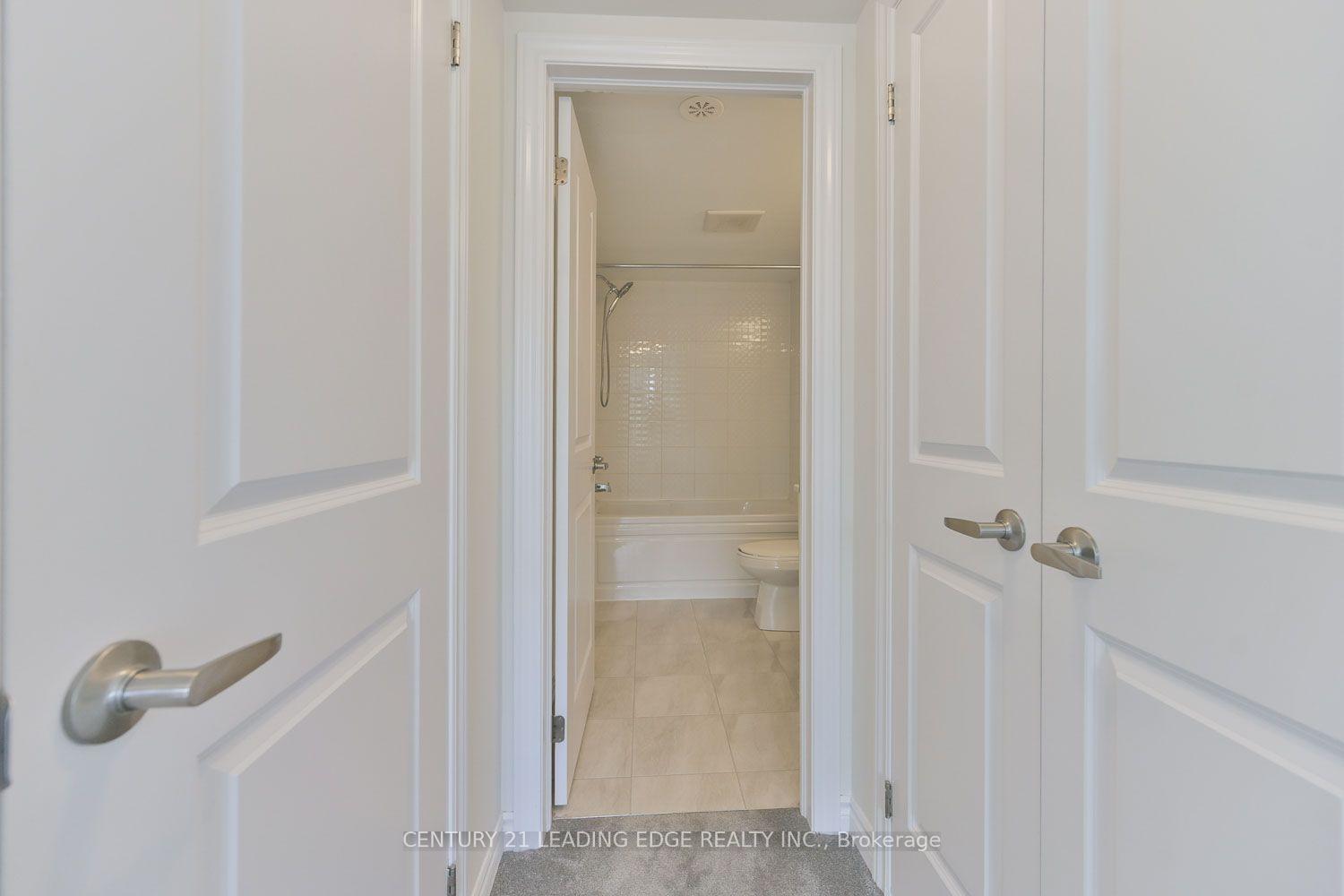 Photo 22 of 30 William Shearn Crescent, Markham, Angus Glen — HOMEH
