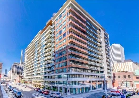 Front of Unit 1535, 111 Elizabeth Street