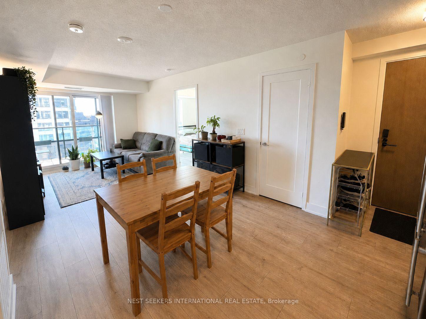 Photo 6 of Unit 1501, 10 Eva Road, Etobicoke, Etobicoke West Mall — HOMEH