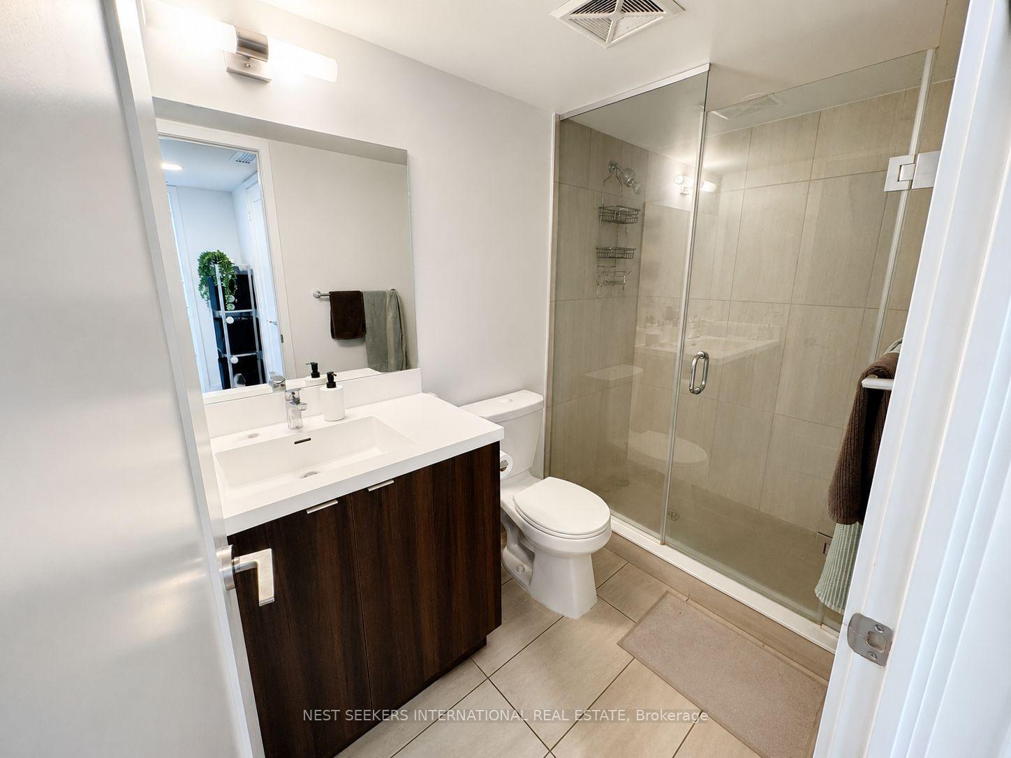Photo 13 of Unit 1501, 10 Eva Road, Etobicoke, Etobicoke West Mall — HOMEH