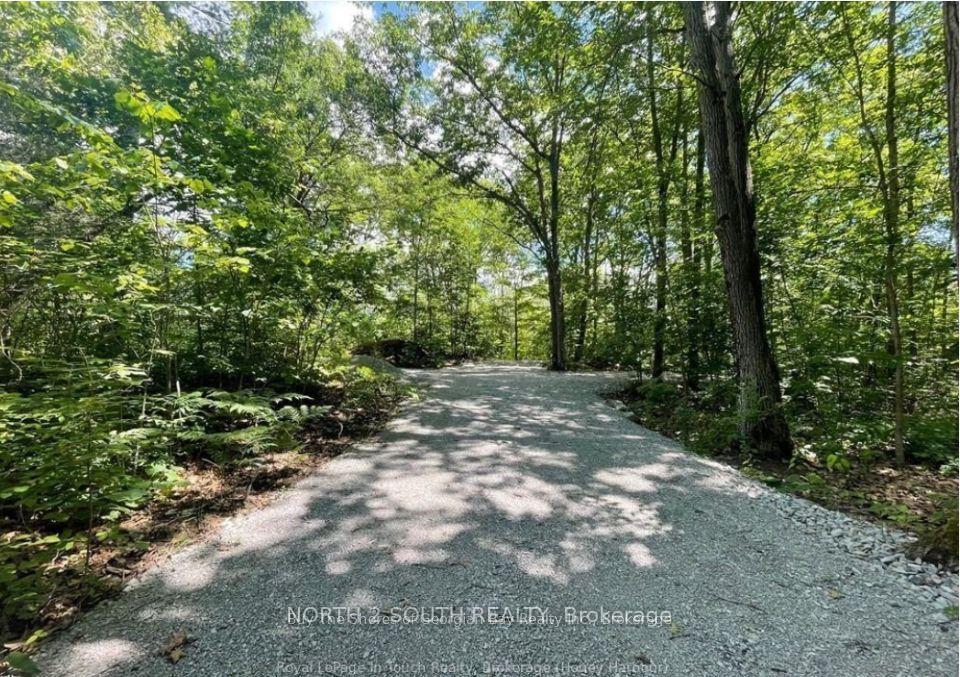 Photo of 1203 Honey Harbour Road W