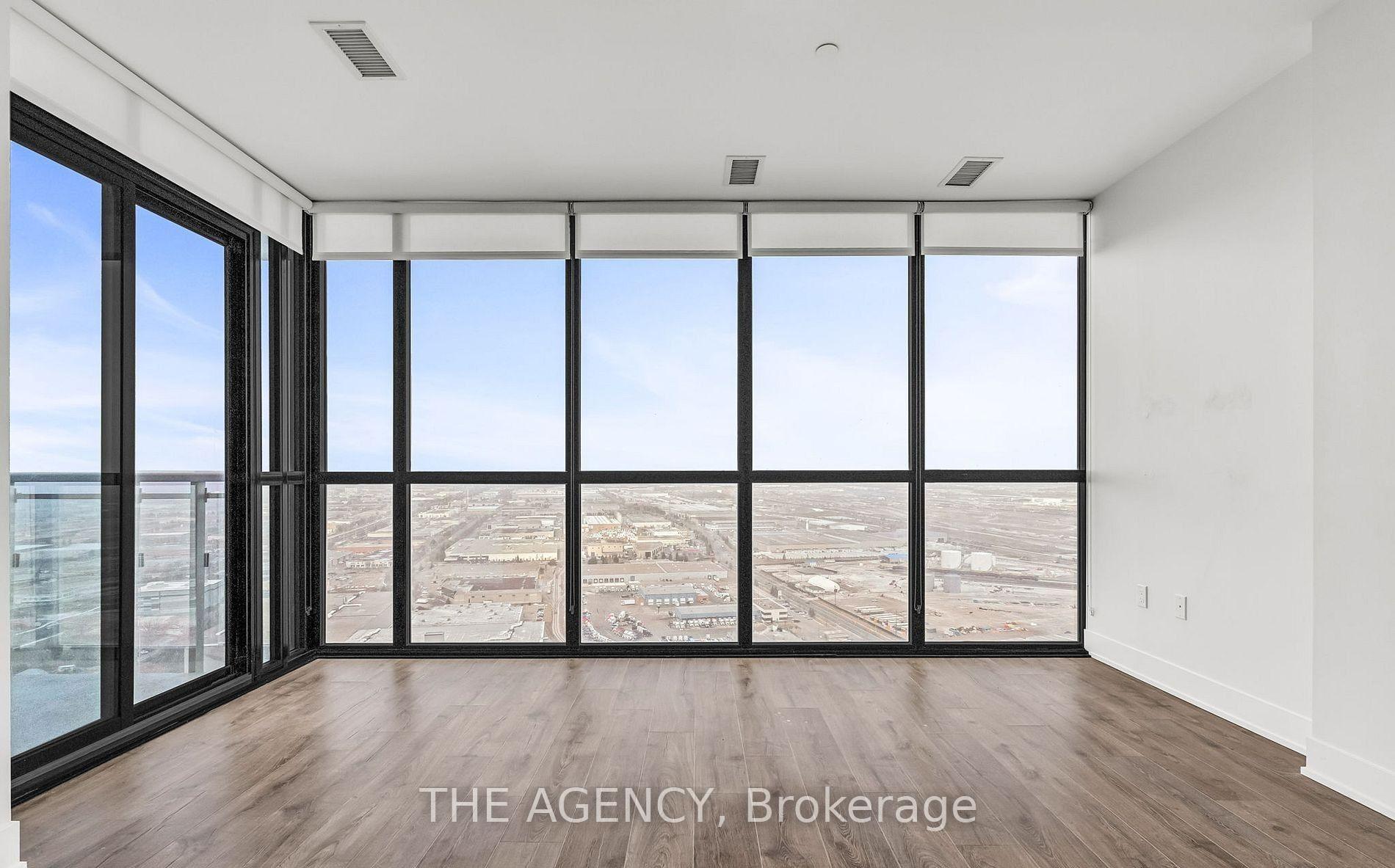 Photo 7 of Unit 3707, 2908 Highway 7, Vaughan, Concord — HOMEH