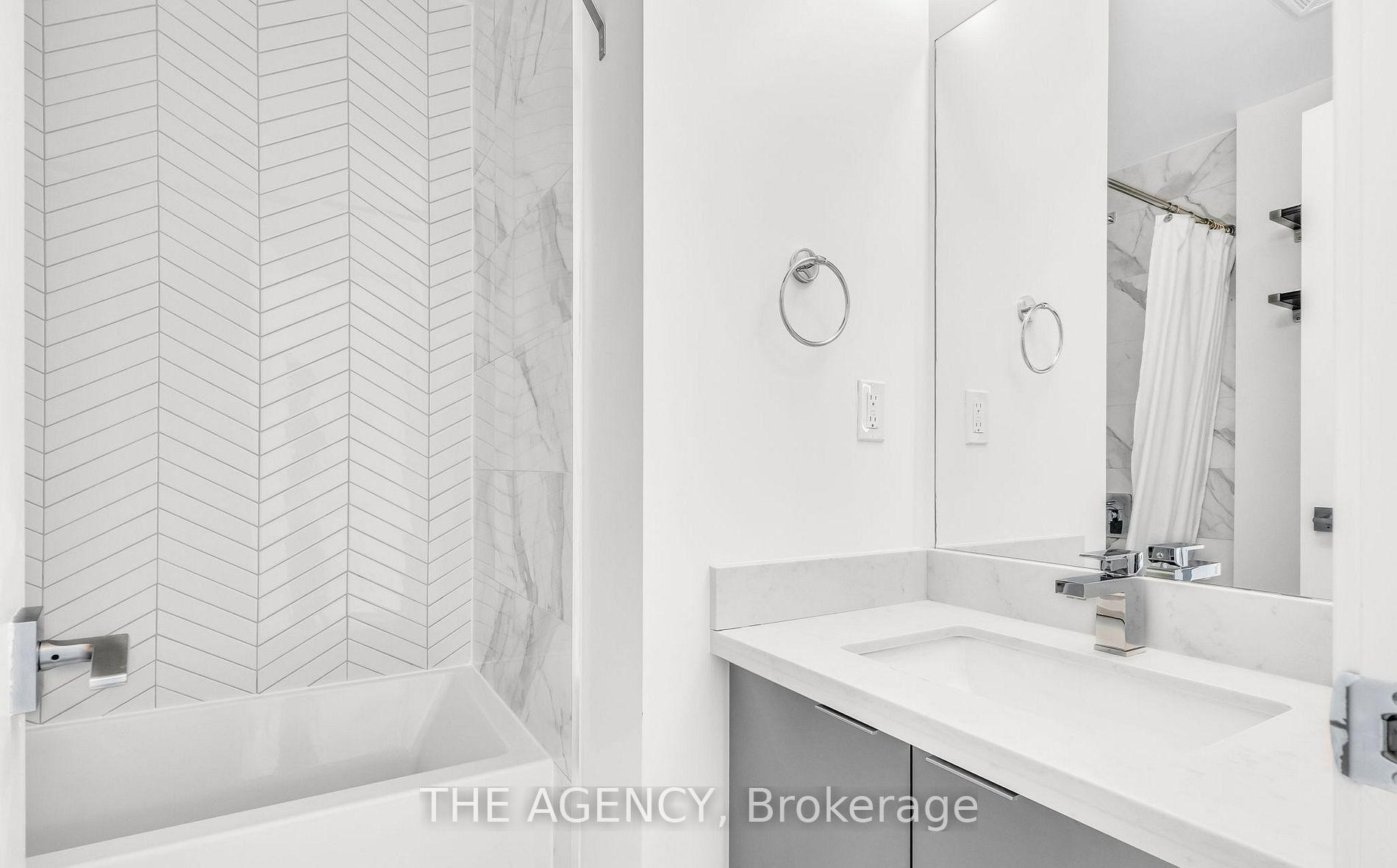 Photo 17 of Unit 3707, 2908 Highway 7, Vaughan, Concord — HOMEH