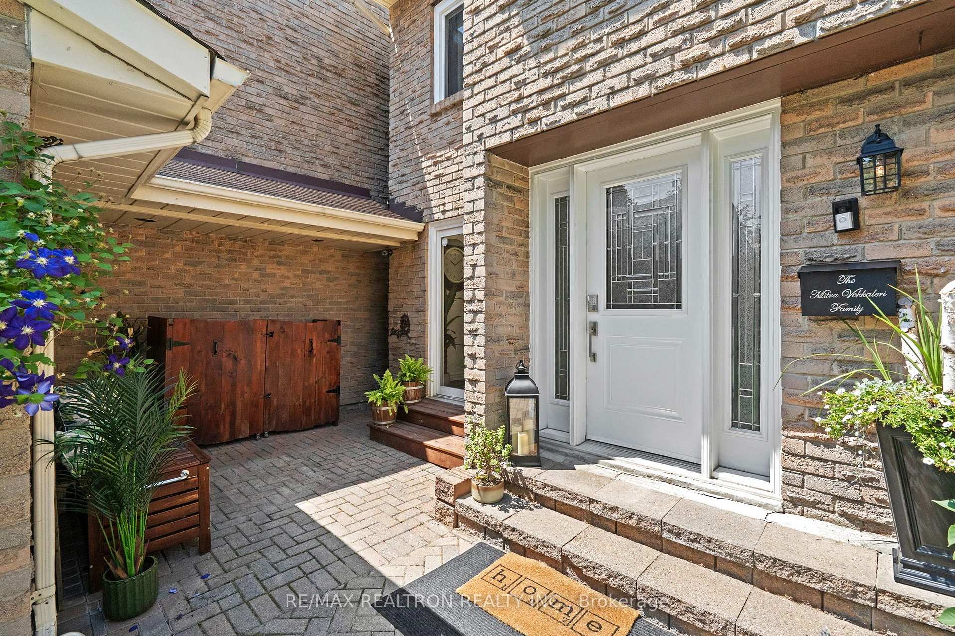 Photo 4 of 52 Hood Crescent, Scarborough, Steeles — HOMEH