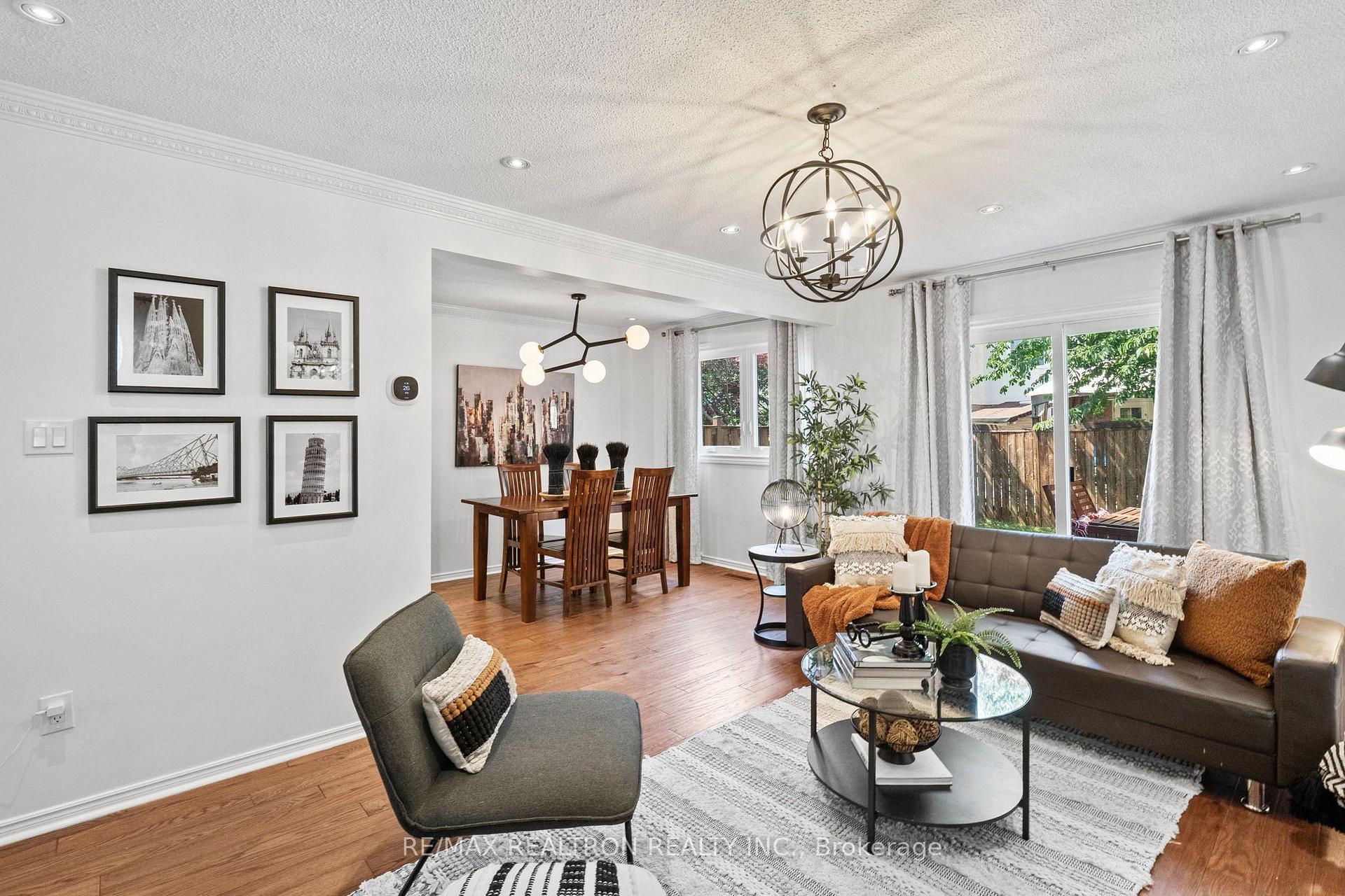 Photo 10 of 52 Hood Crescent, Scarborough, Steeles — HOMEH