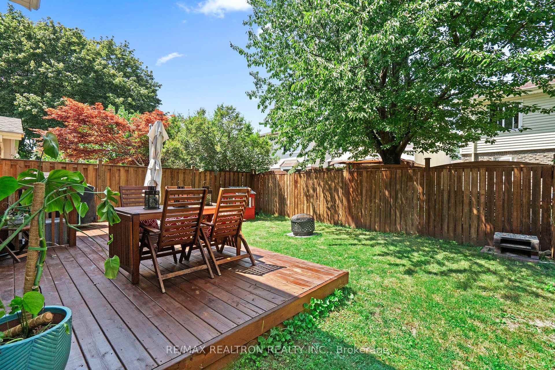 Photo 39 of 52 Hood Crescent, Scarborough, Steeles — HOMEH