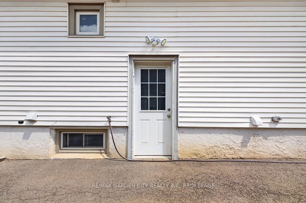 Photo 3 of Unit Lower, 191 East 43rd Street, Hamilton, Sunninghill — HOMEH