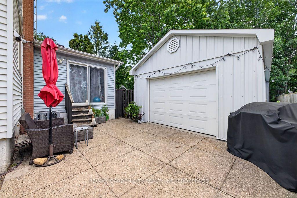 Photo 4 of Unit Lower, 191 East 43rd Street, Hamilton, Sunninghill — HOMEH