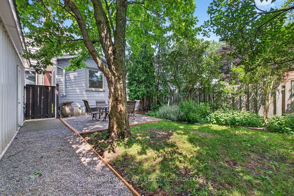 Photo 9 of Unit Lower, 191 East 43rd Street, Hamilton, Sunninghill — HOMEH