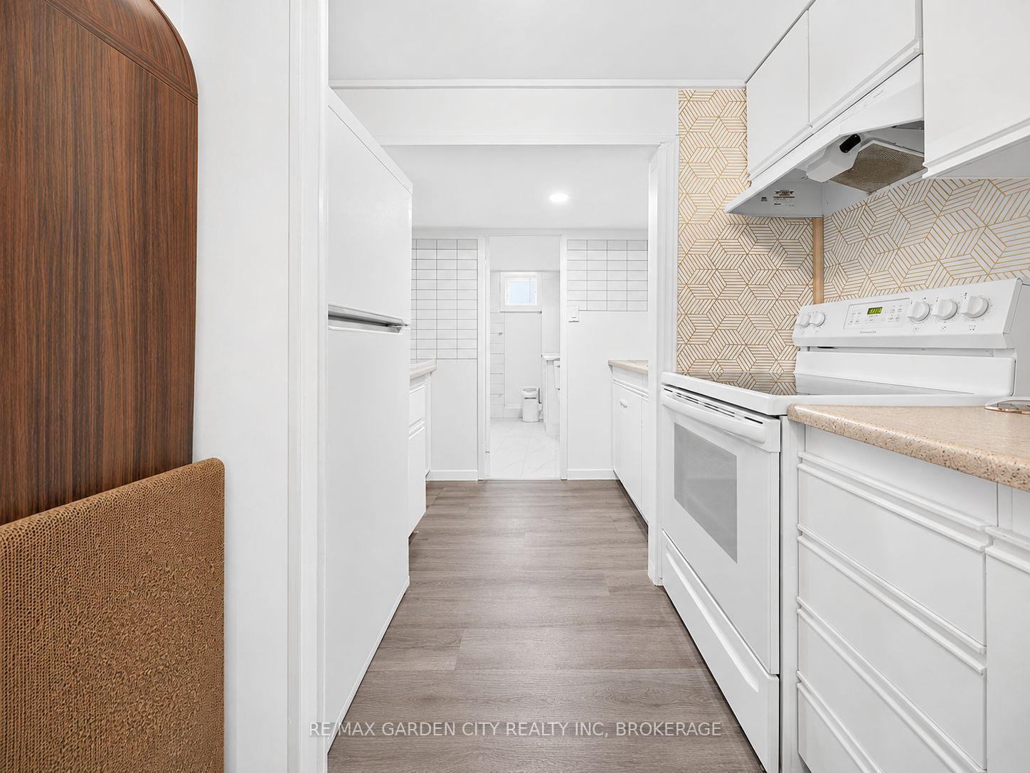 Photo 18 of Unit Lower, 191 East 43rd Street, Hamilton, Sunninghill — HOMEH