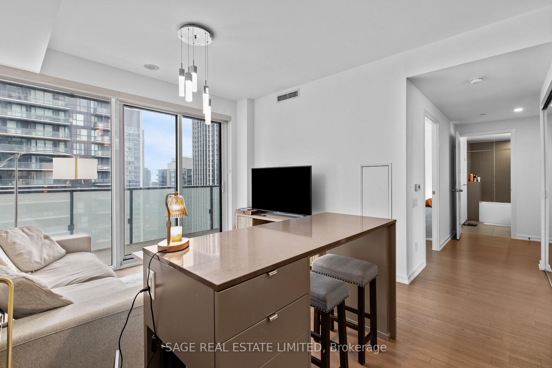 Photo 6 of Unit 3308, 101 Peter Street, Toronto, Waterfront Communities — HOMEH