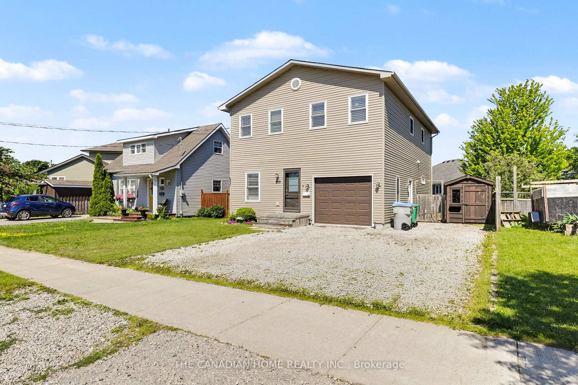 Photo 3 of 219 Picton Street E, Goderich, Goderich (Town) — HOMEH