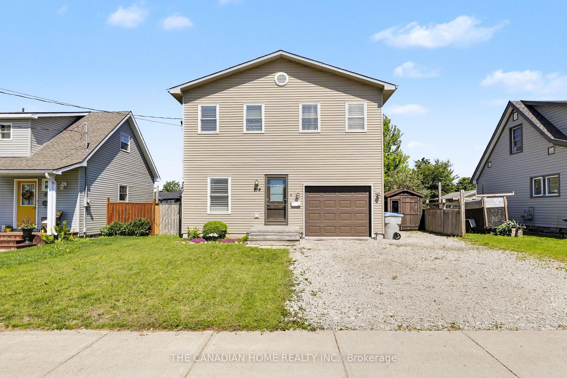 Photo of 219 Picton Street E