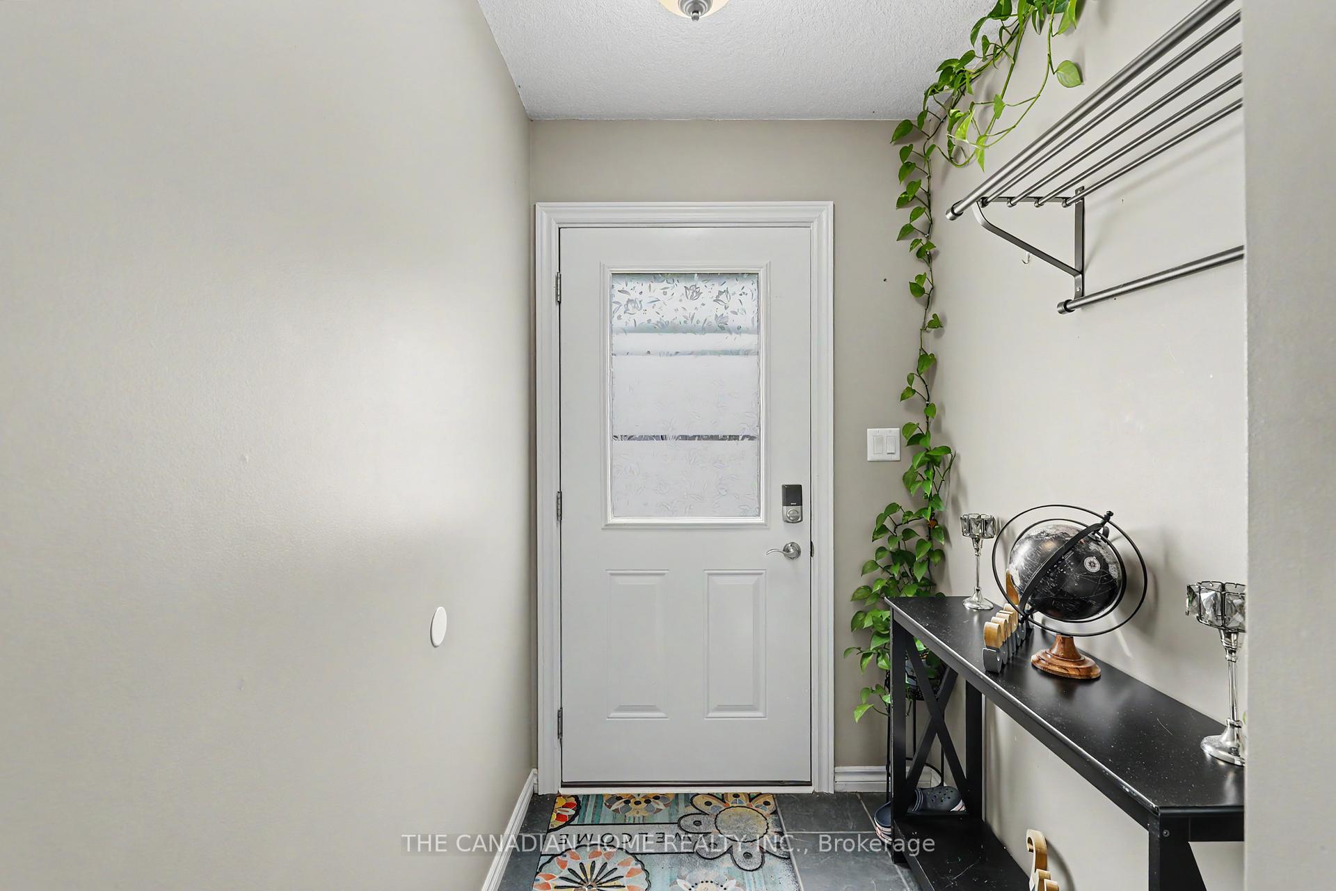 Photo 4 of 219 Picton Street E, Goderich, Goderich (Town) — HOMEH