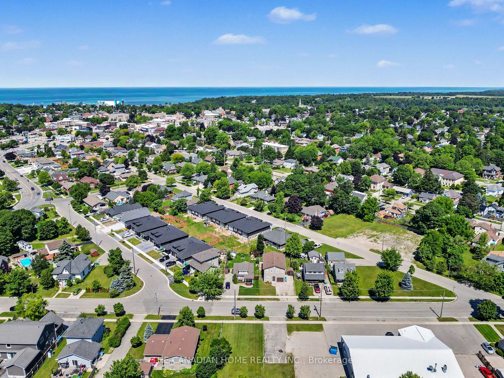 Photo 39 of 219 Picton Street E, Goderich, Goderich (Town) — HOMEH