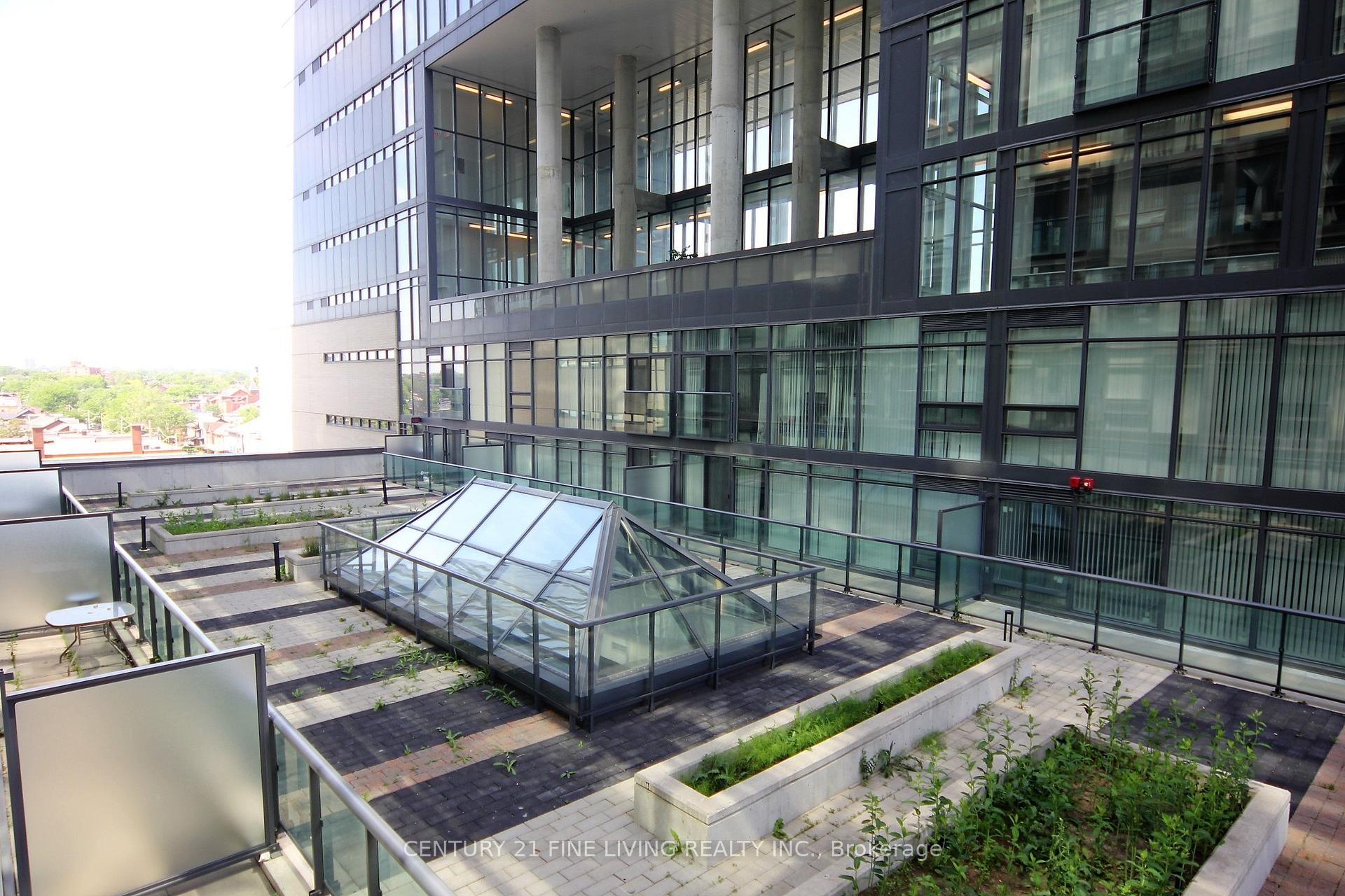 Photo 12 of Unit 810, 36 Lisgar Street, Toronto, Little Portugal — HOMEH