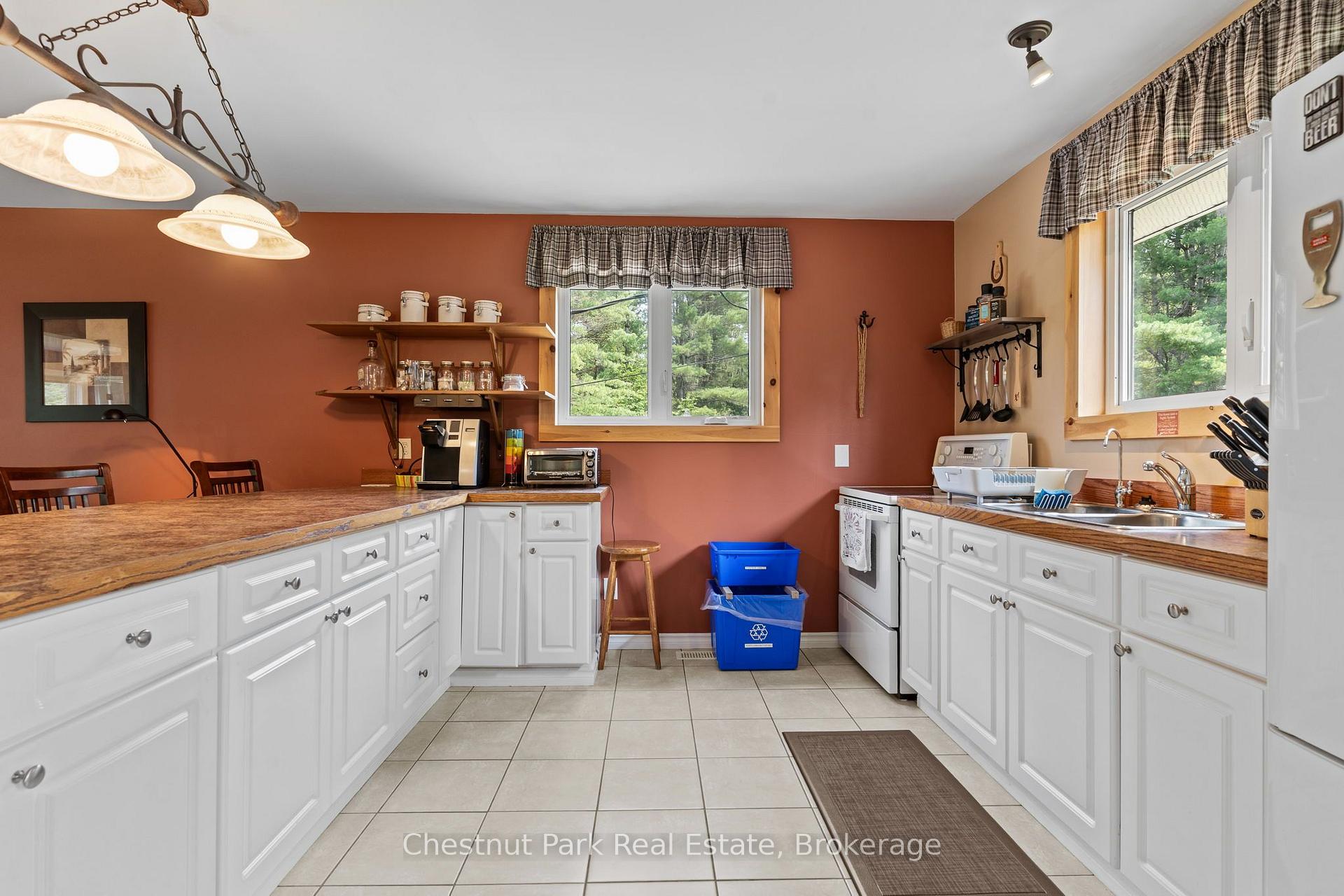 Photo 10 of 8488 County Road 503, Highlands East, Glamorgan — HOMEH