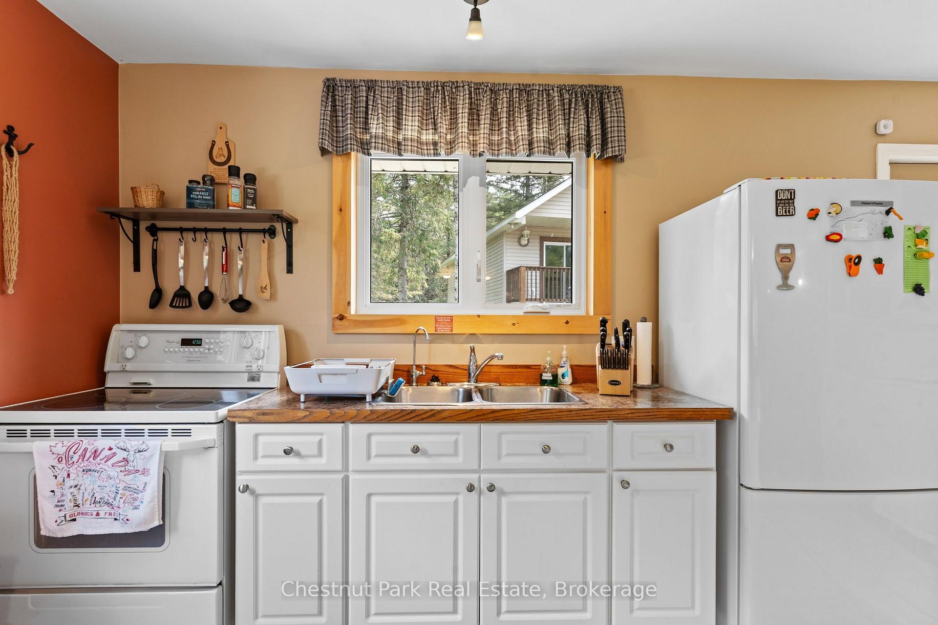 Photo 11 of 8488 County Road 503, Highlands East, Glamorgan — HOMEH