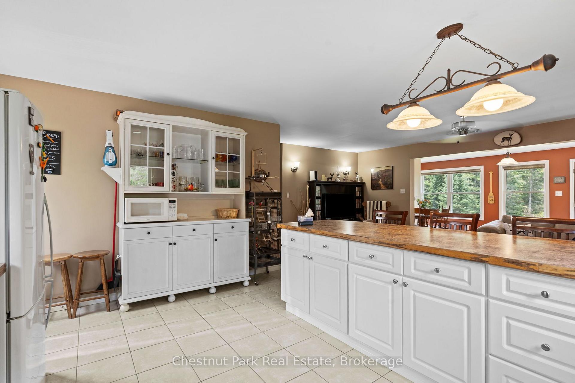 Photo 12 of 8488 County Road 503, Highlands East, Glamorgan — HOMEH
