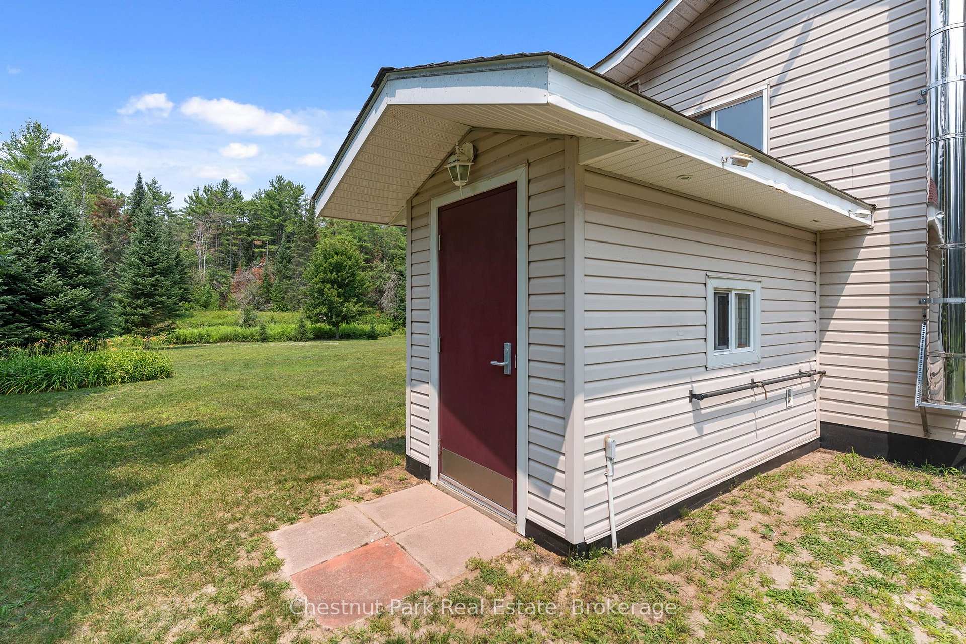 Photo 25 of 8488 County Road 503, Highlands East, Glamorgan — HOMEH