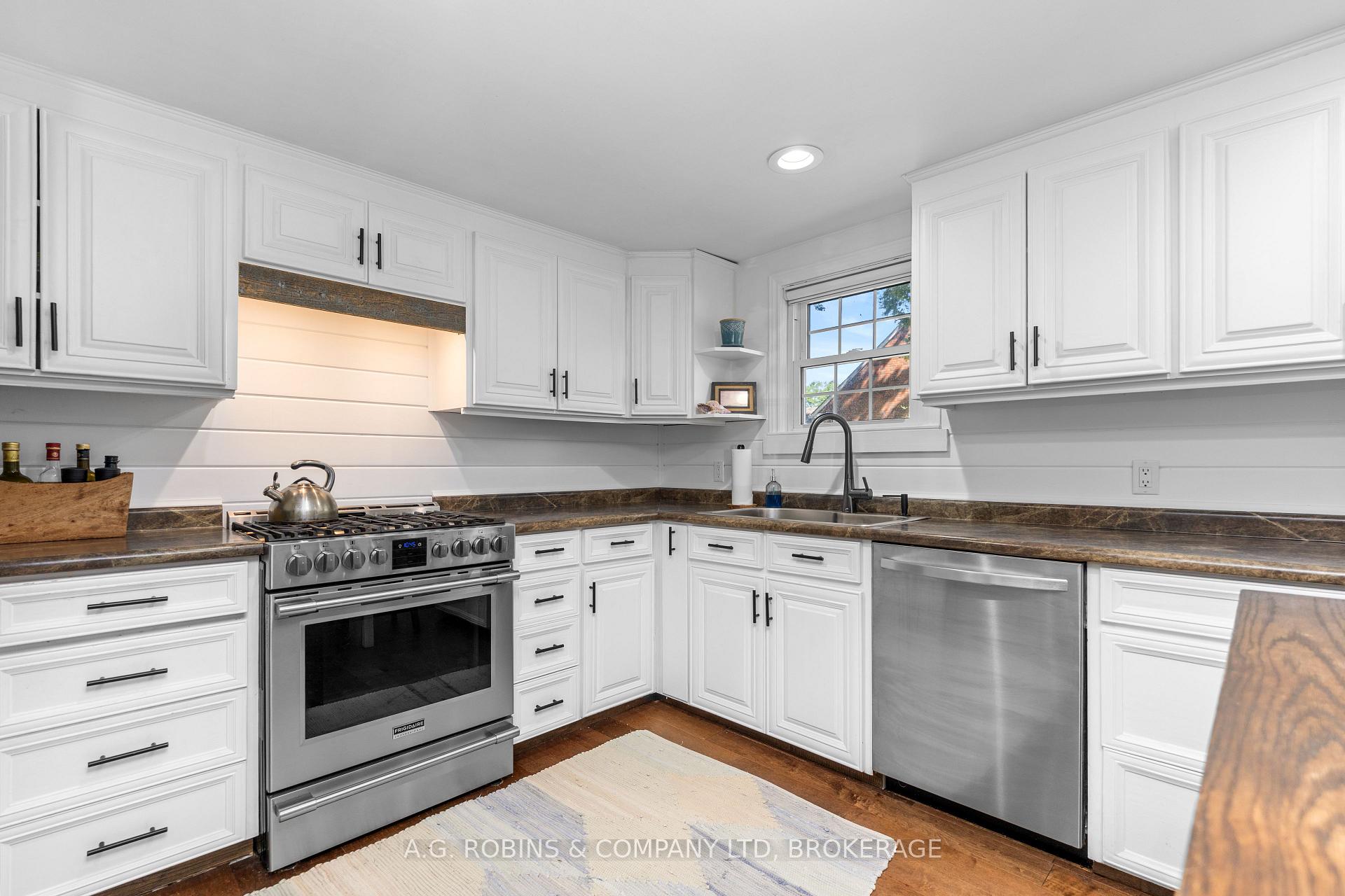 Photo 8 of 972 Silver Bay Road, Port Colborne, Sherkston — HOMEH