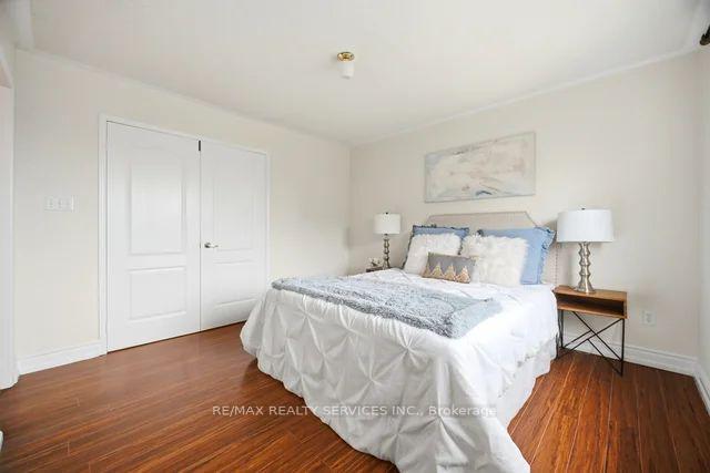 Photo 16 of 75 Wilmont Court, Brampton, Fletcher's Meadow — HOMEH