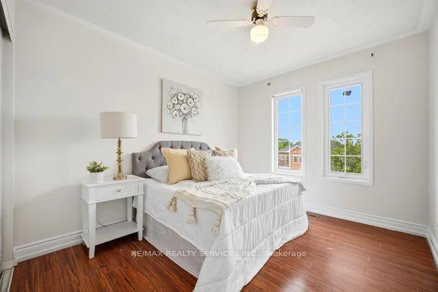 Photo 23 of 75 Wilmont Court, Brampton, Fletcher's Meadow — HOMEH