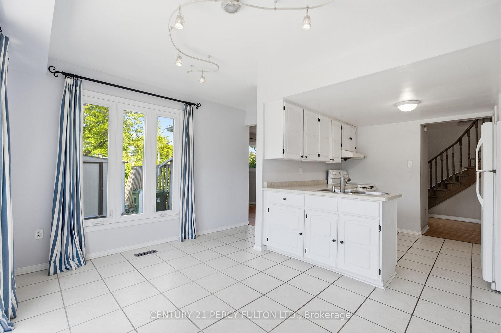 Photo 17 of 208 Conley Street, Vaughan, Lakeview Estates — HOMEH