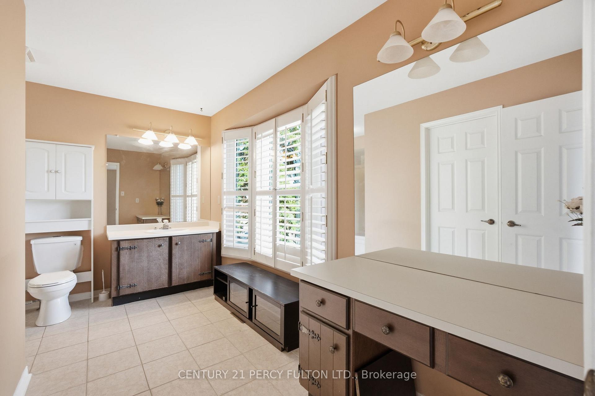 Photo 28 of 208 Conley Street, Vaughan, Lakeview Estates — HOMEH