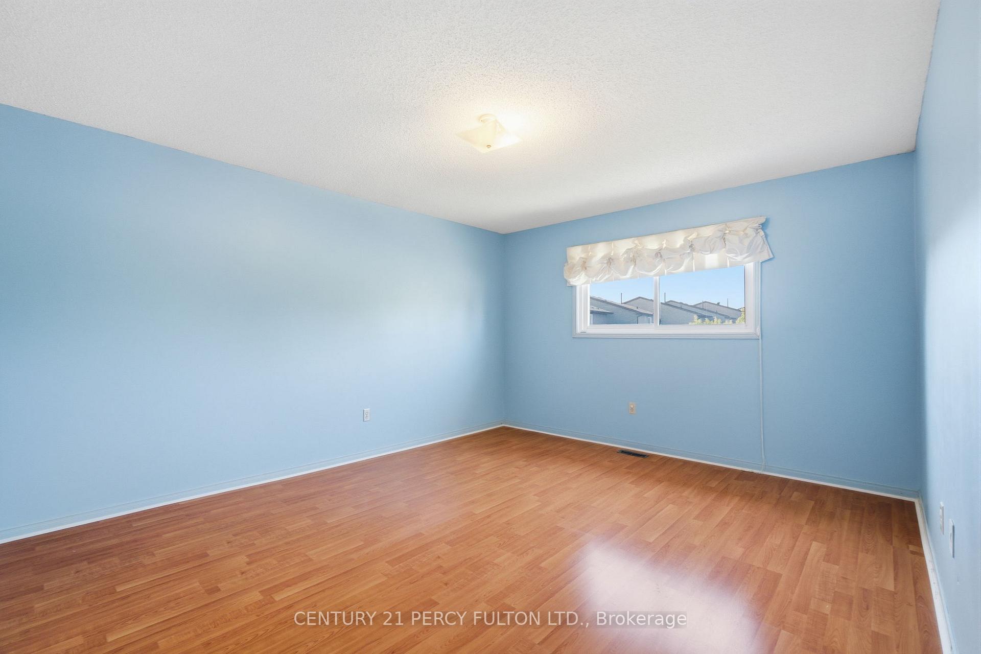 Photo 33 of 208 Conley Street, Vaughan, Lakeview Estates — HOMEH