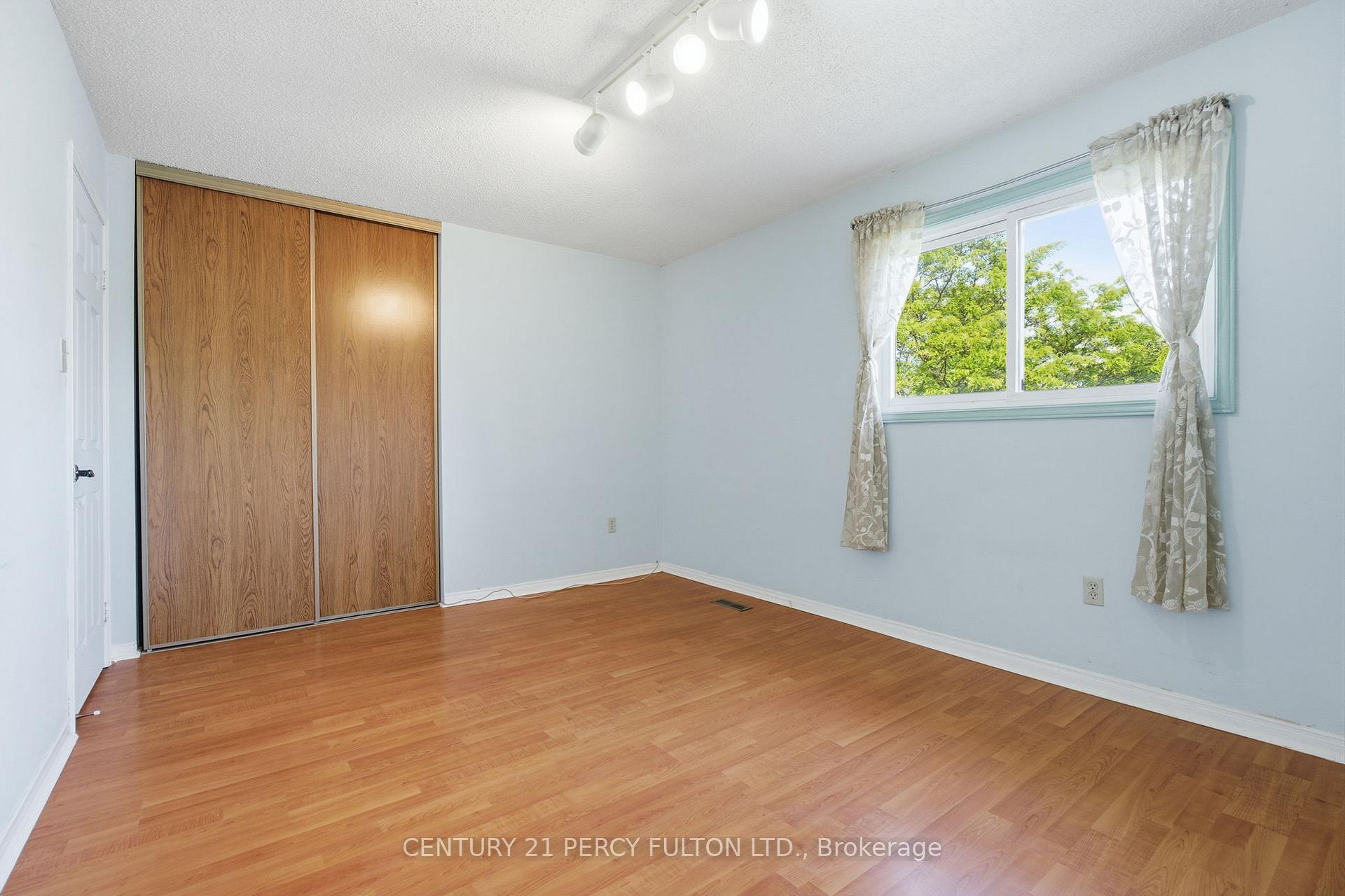 Photo 35 of 208 Conley Street, Vaughan, Lakeview Estates — HOMEH
