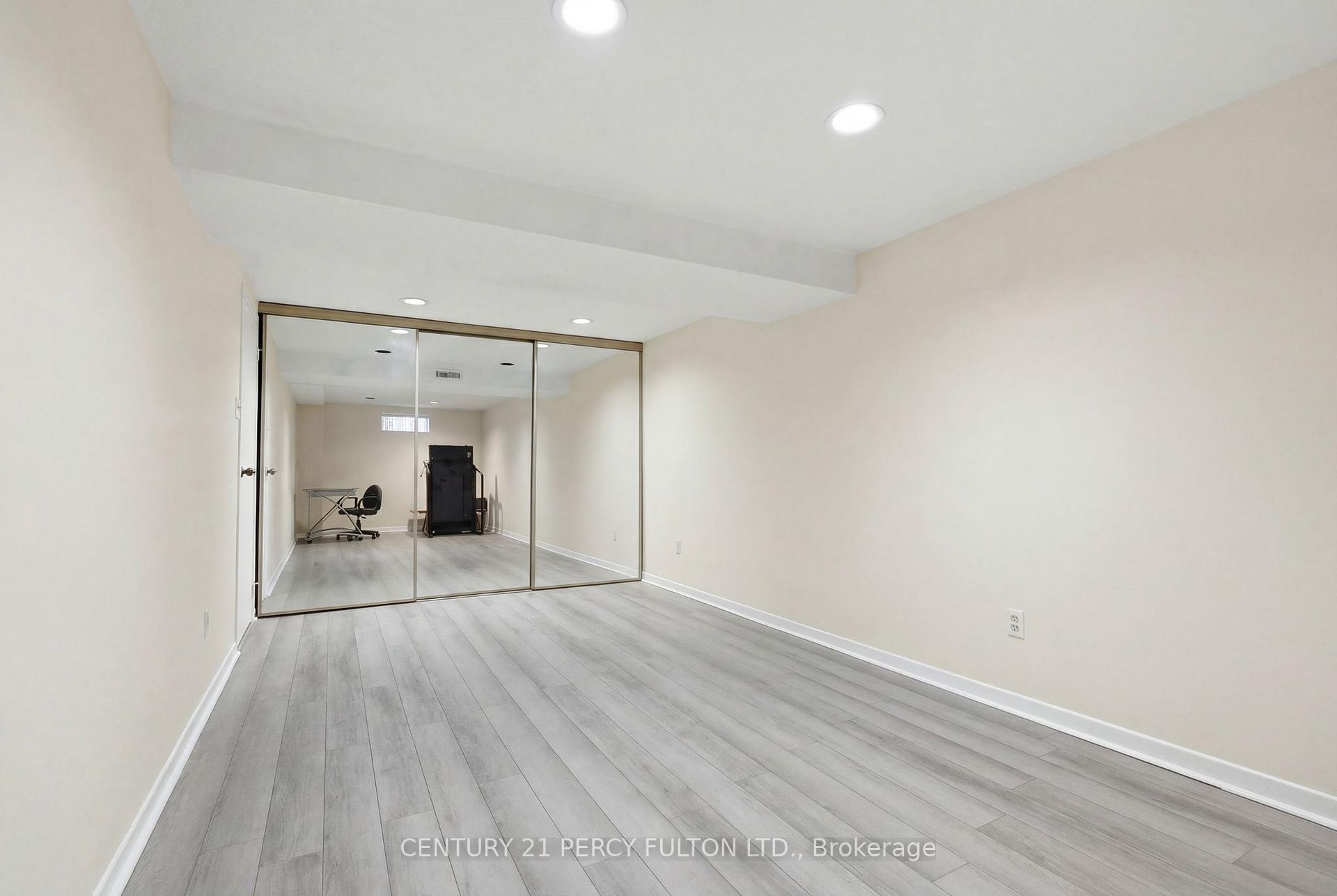 Photo 40 of 208 Conley Street, Vaughan, Lakeview Estates — HOMEH
