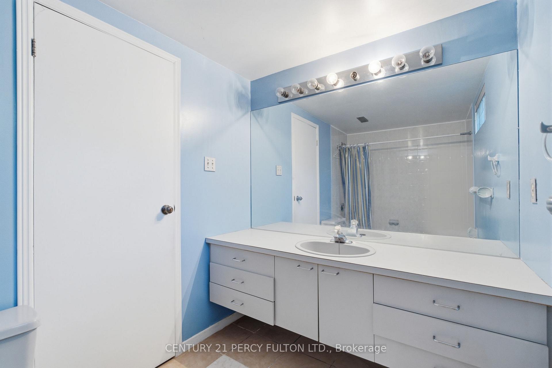 Photo 41 of 208 Conley Street, Vaughan, Lakeview Estates — HOMEH