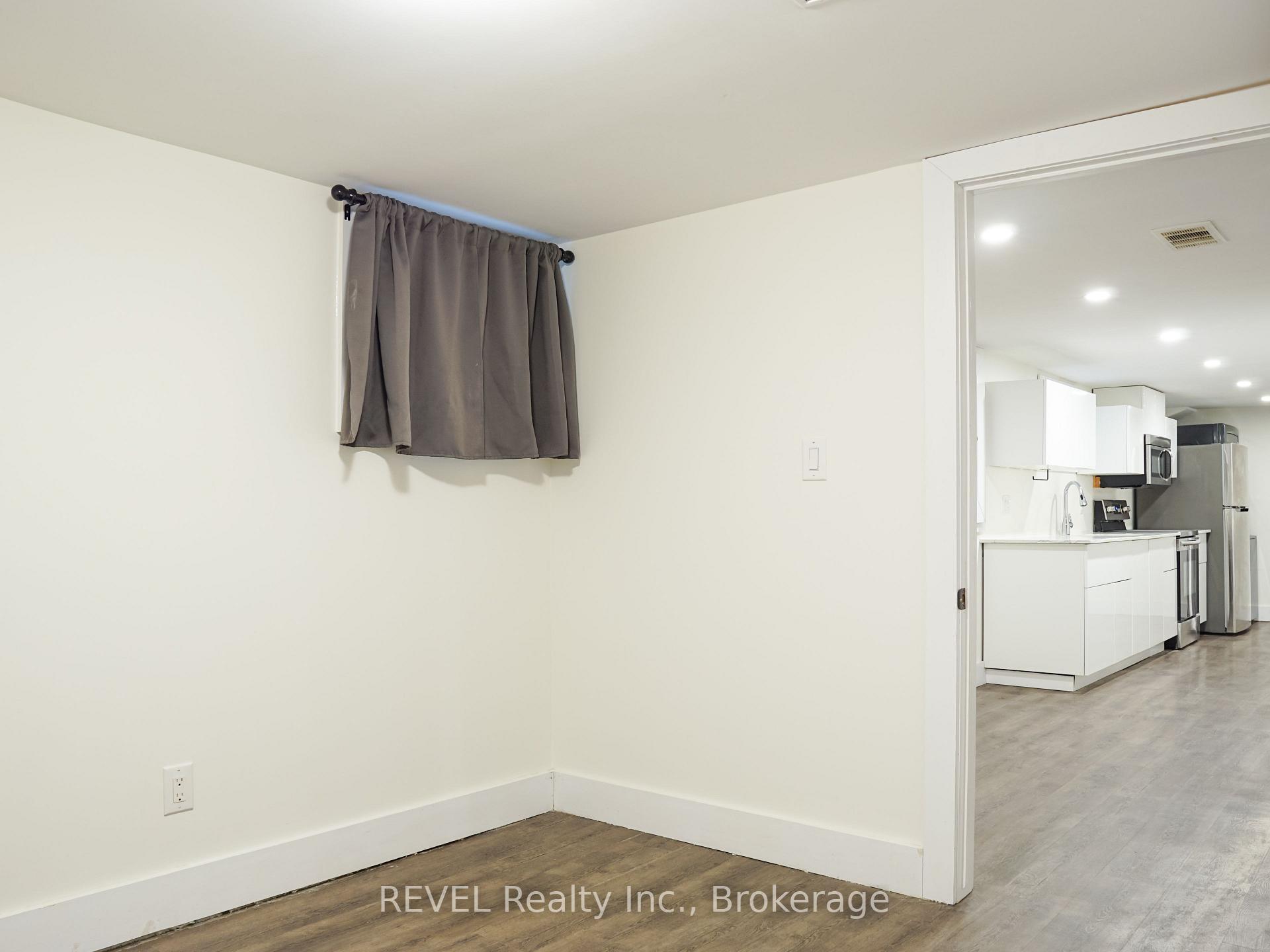 Photo 4 of Unit Lower, 50 Pelham Road, St. Catharines, Western Hill — HOMEH