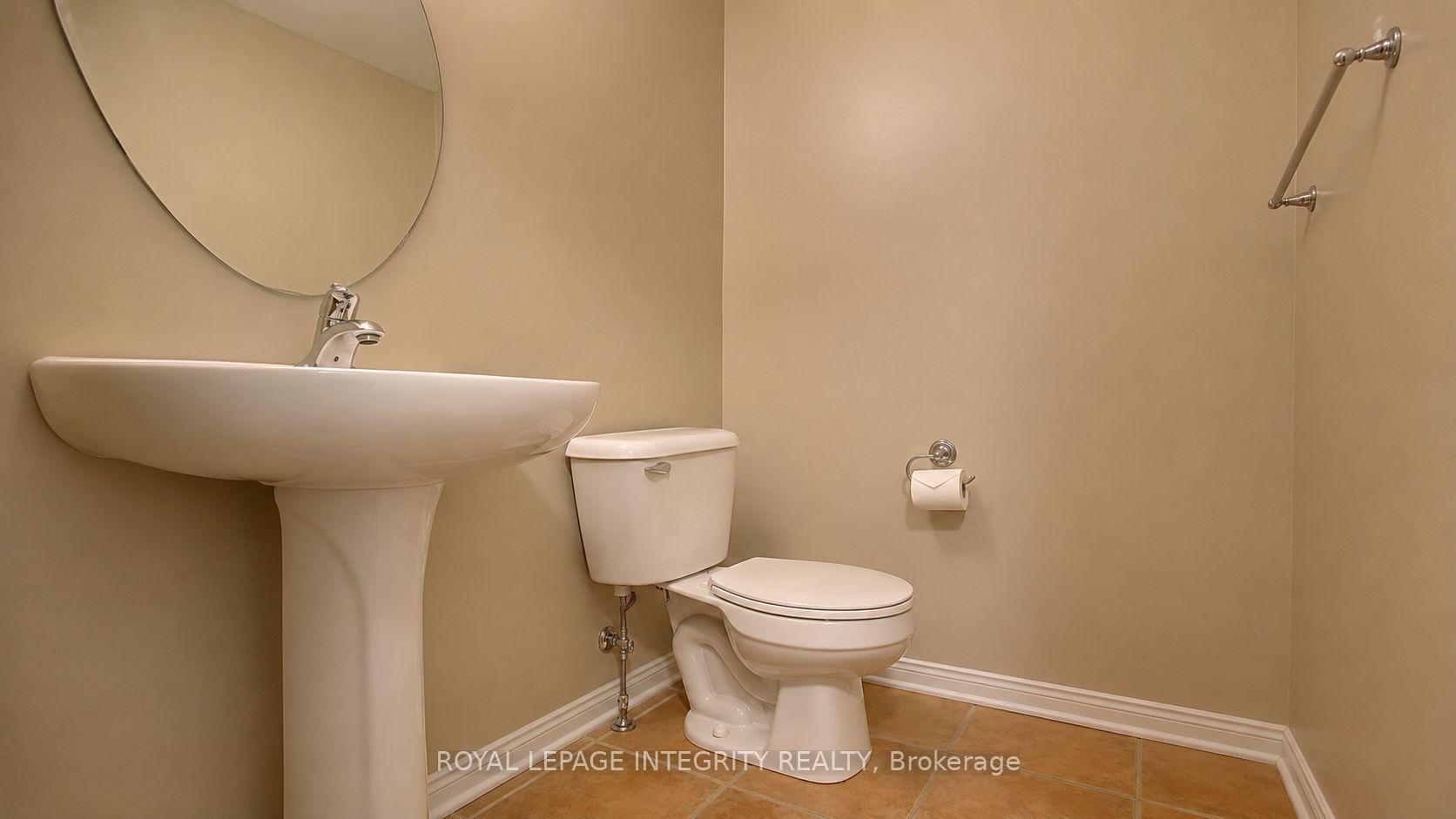 Photo 3 of 302 Quetico Private, Ottawa, Barrhaven - Stonebridge — HOMEH