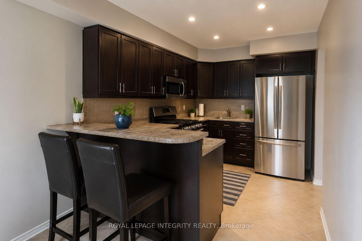 Photo 7 of 302 Quetico Private, Ottawa, Barrhaven - Stonebridge — HOMEH