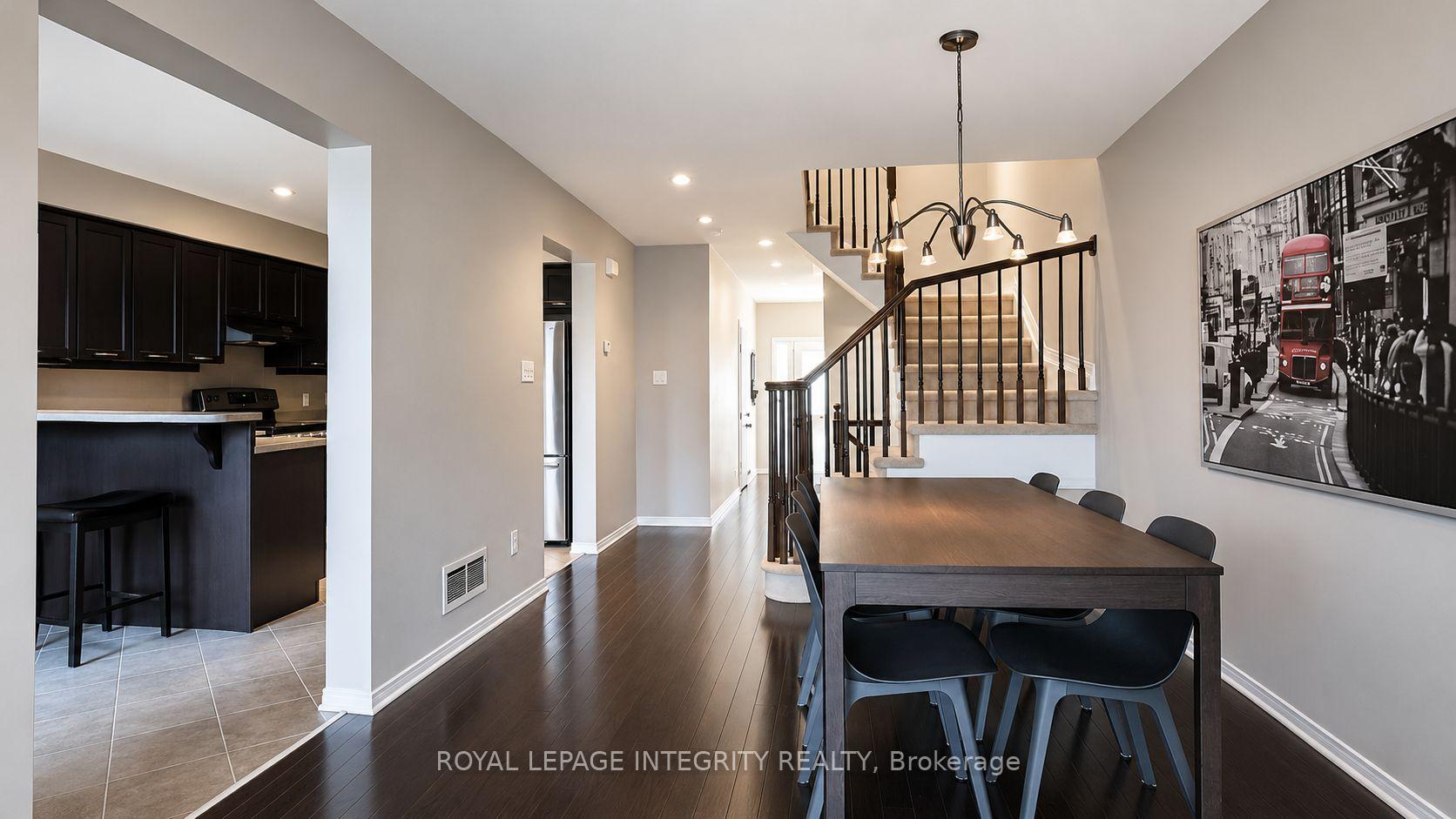 Photo 9 of 302 Quetico Private, Ottawa, Barrhaven - Stonebridge — HOMEH