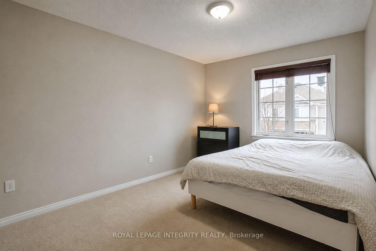Photo 12 of 302 Quetico Private, Ottawa, Barrhaven - Stonebridge — HOMEH