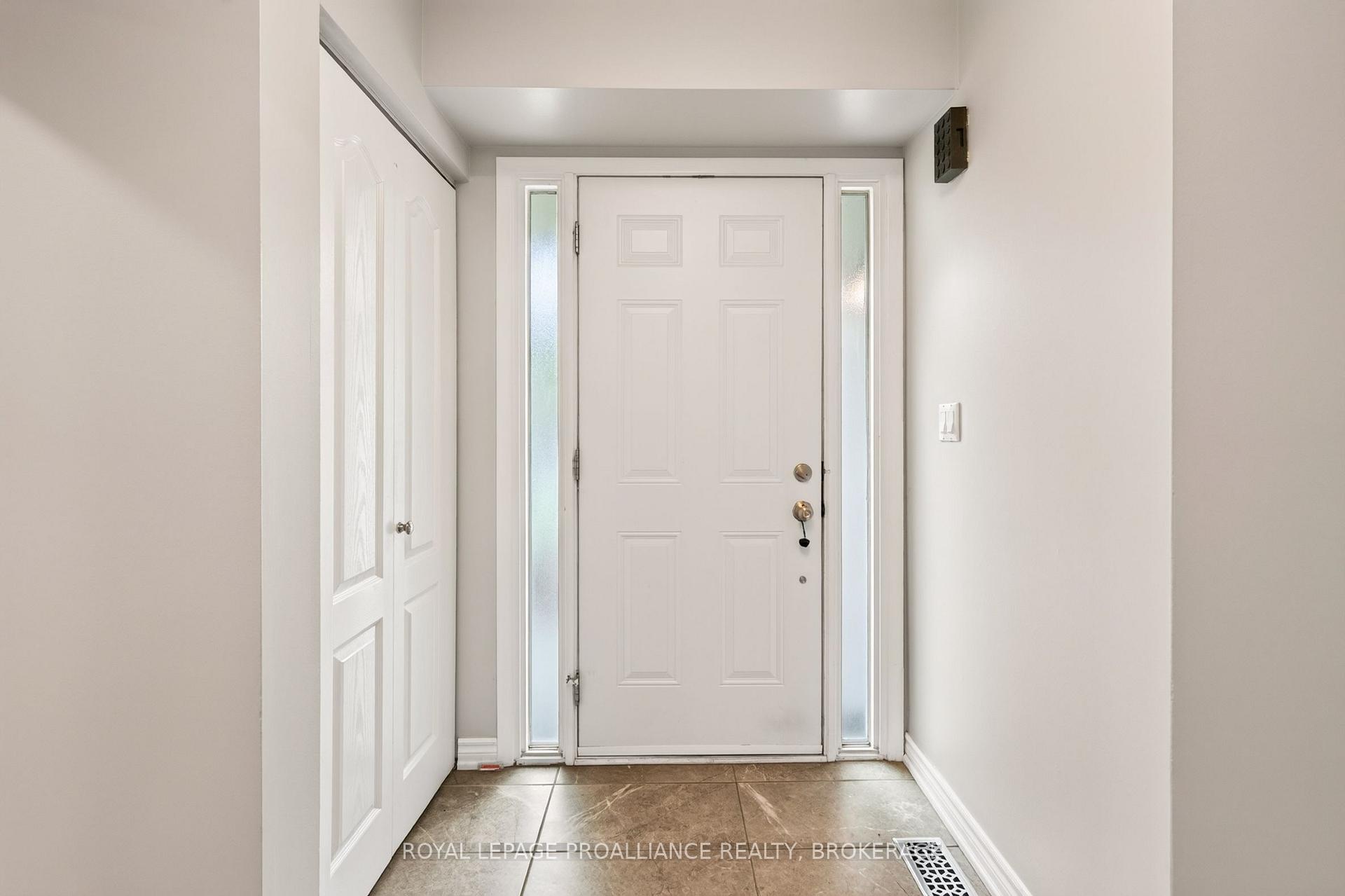 Photo 3 of 1093 Bauder Crescent, Kingston, North of Taylor-Kidd Blvd — HOMEH