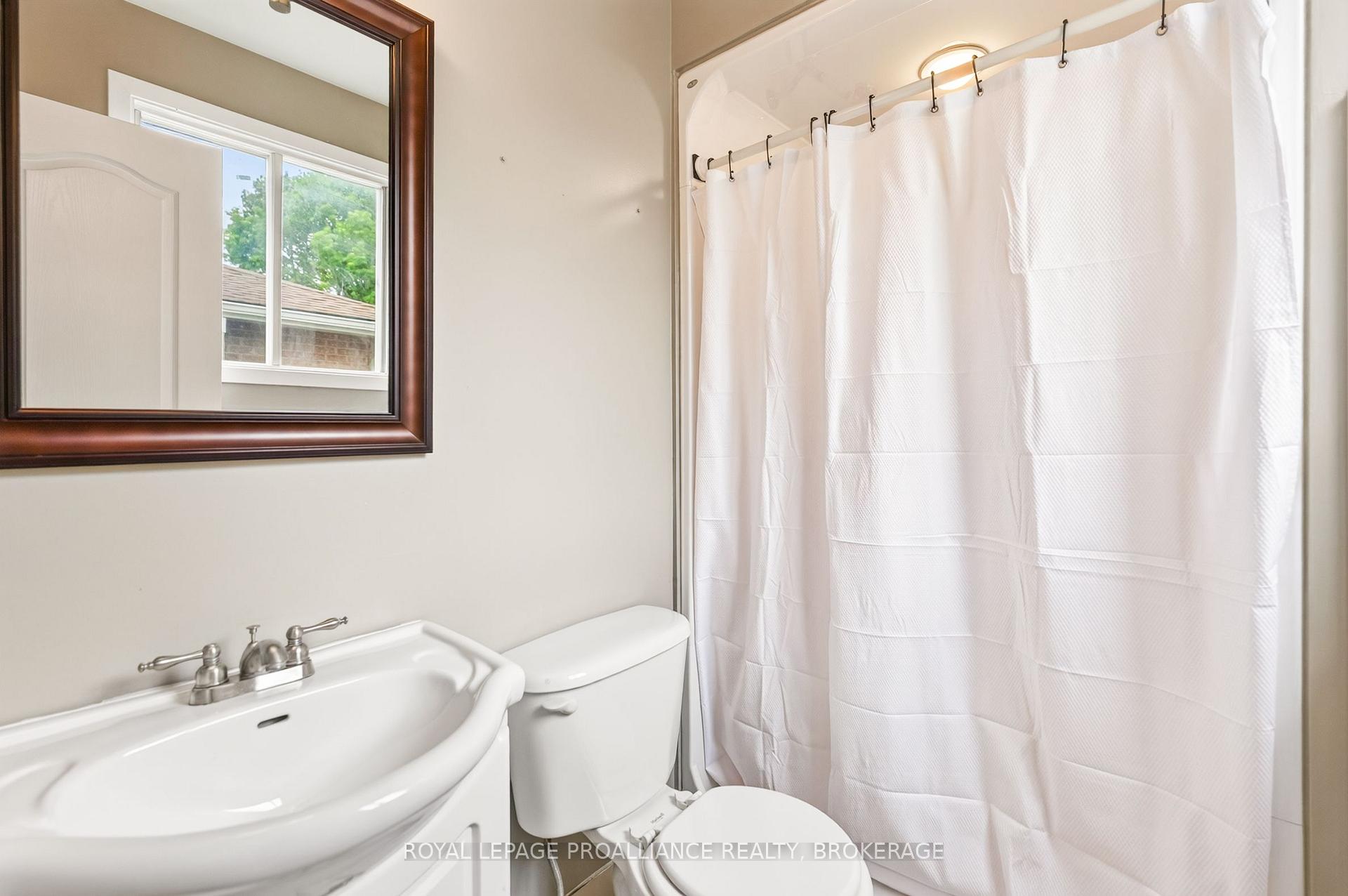 Photo 25 of 1093 Bauder Crescent, Kingston, North of Taylor-Kidd Blvd — HOMEH