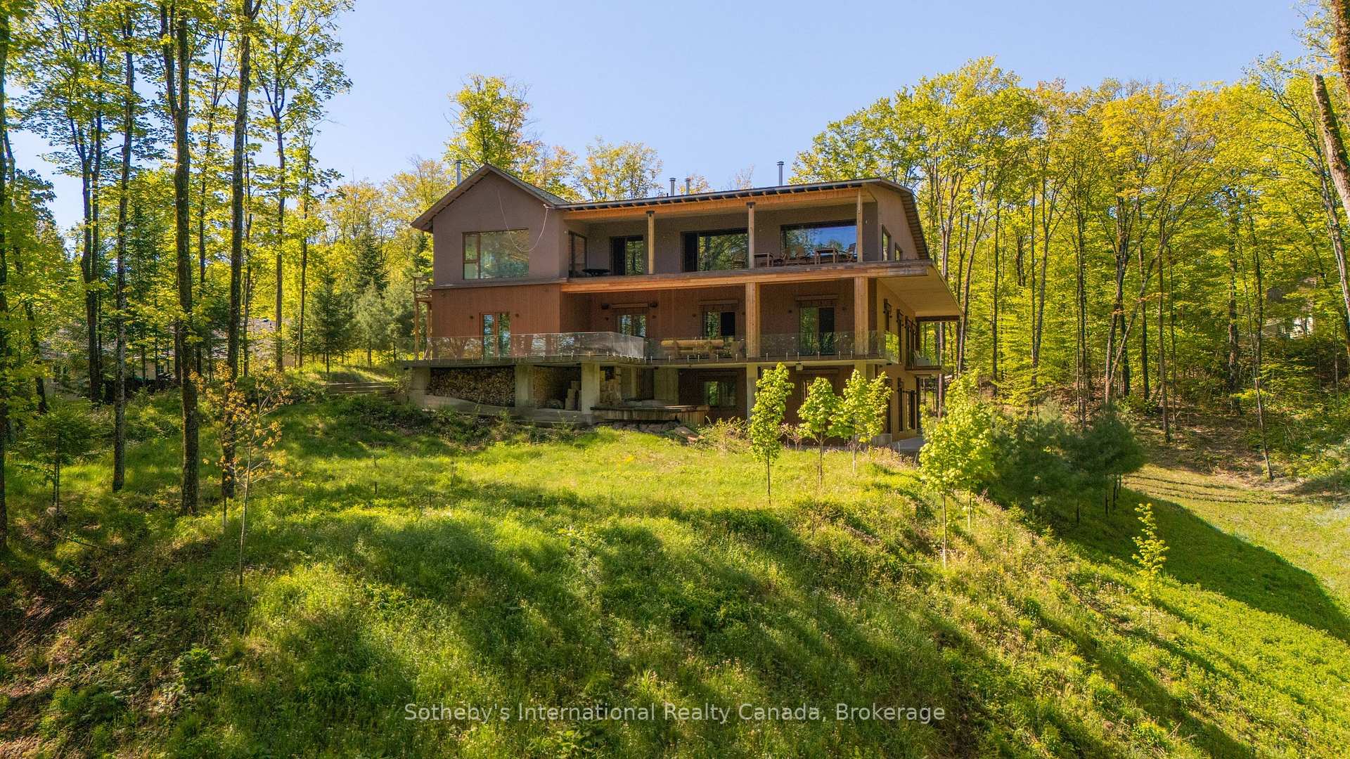 Photo 16 of 1739 Trapper's Trail Road, Dysart et al, Dudley — HOMEH