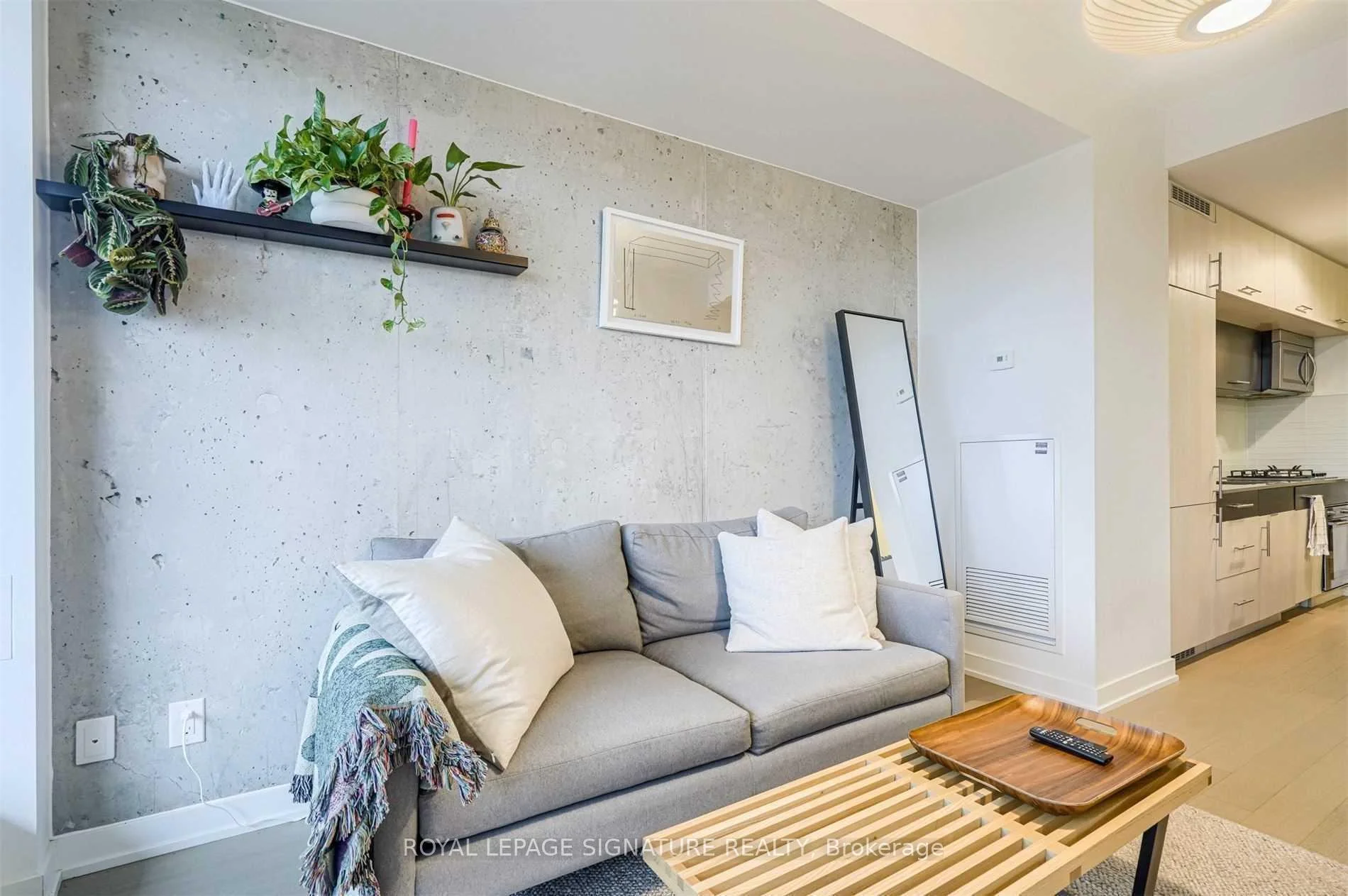 Photo 23 of Unit 501, 205 Manning Avenue, Toronto, Trinity-Bellwoods — HOMEH