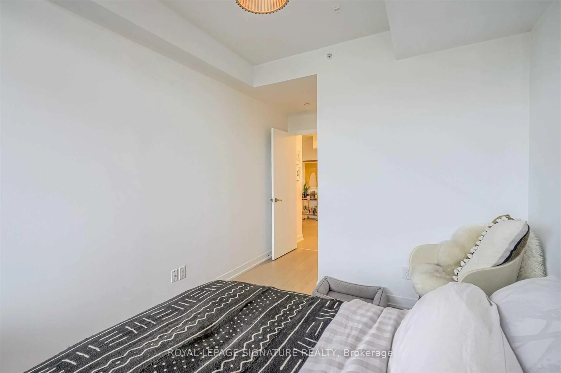 Photo 33 of Unit 501, 205 Manning Avenue, Toronto, Trinity-Bellwoods — HOMEH