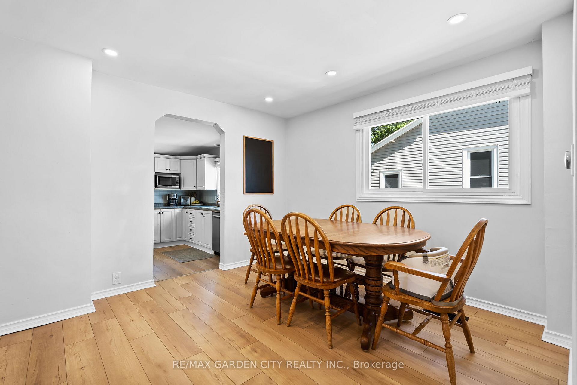 Photo 13 of 13 Maple Street, St. Catharines, Downtown — HOMEH